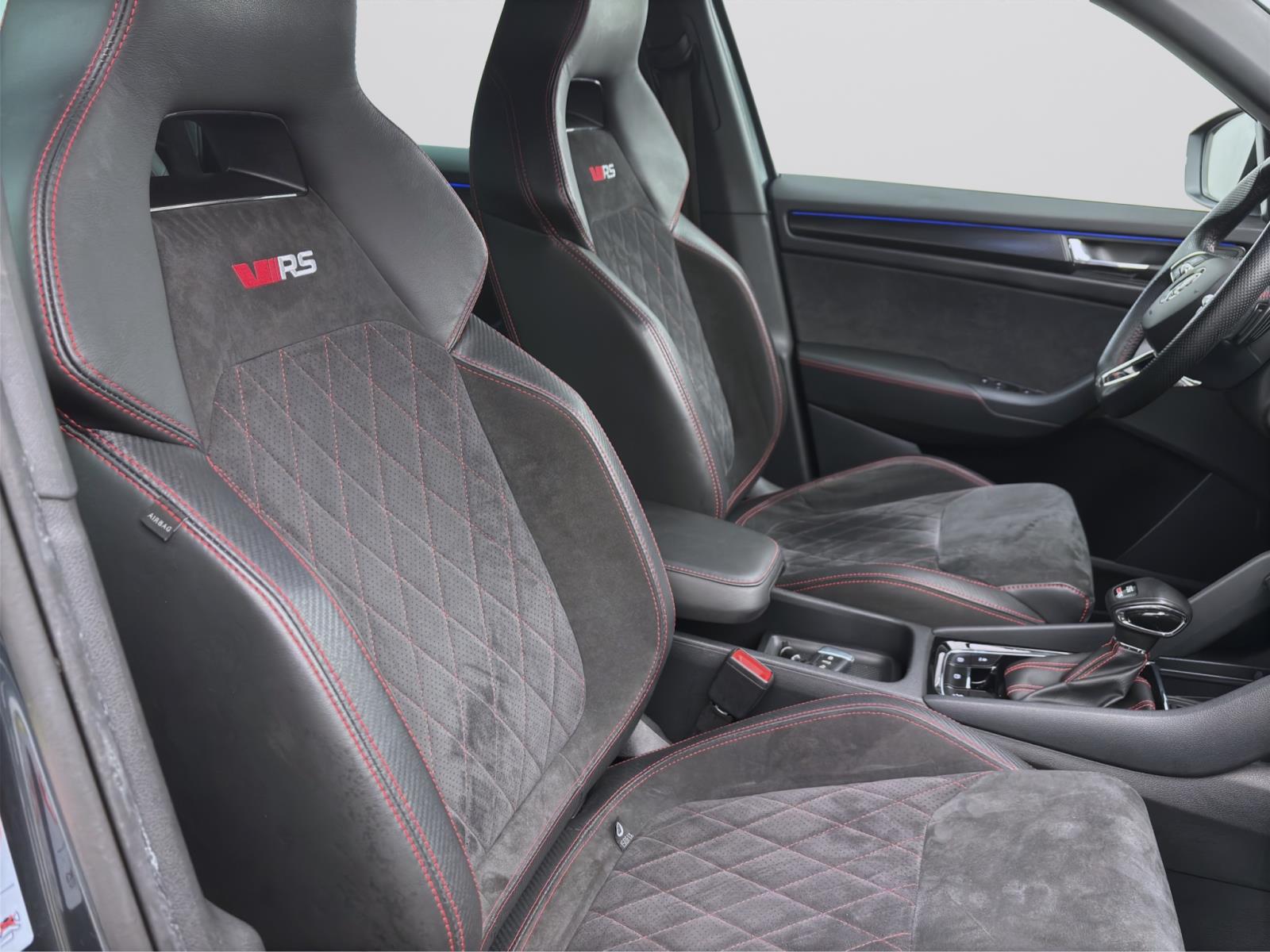 Skoda Kodiaq 2.0 TDI DSG RS 4x4 AHK PDC Kamera LED Navi Sitzhzg