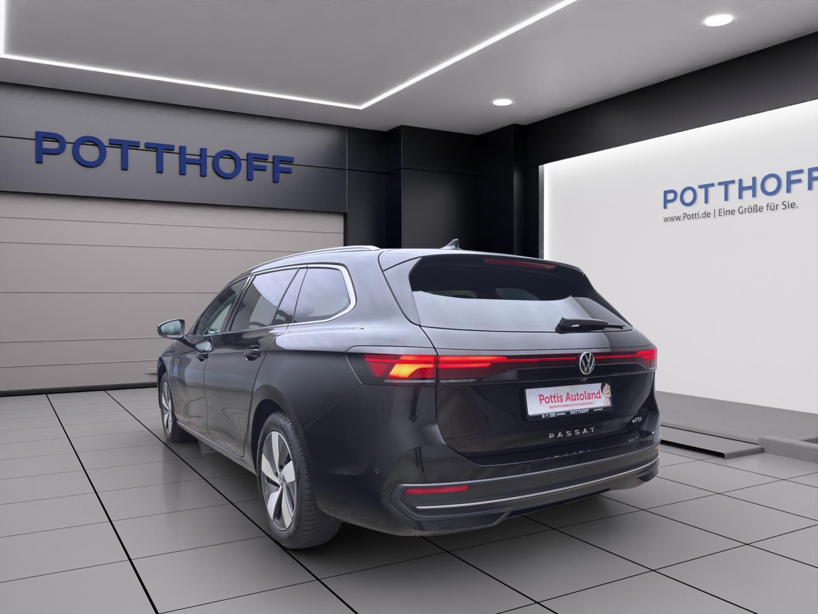 Volkswagen Passat Variant 1.5 eTSI DSG Business AHK ACC PDC Kamera LED Navi Sitzhzg