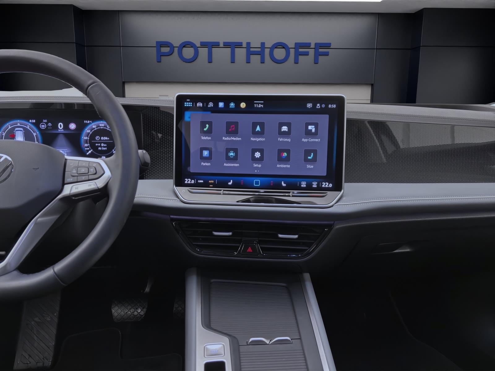 Volkswagen Passat Variant 1.5 eTSI DSG Business AHK ACC PDC Kamera LED Navi Sitzhzg