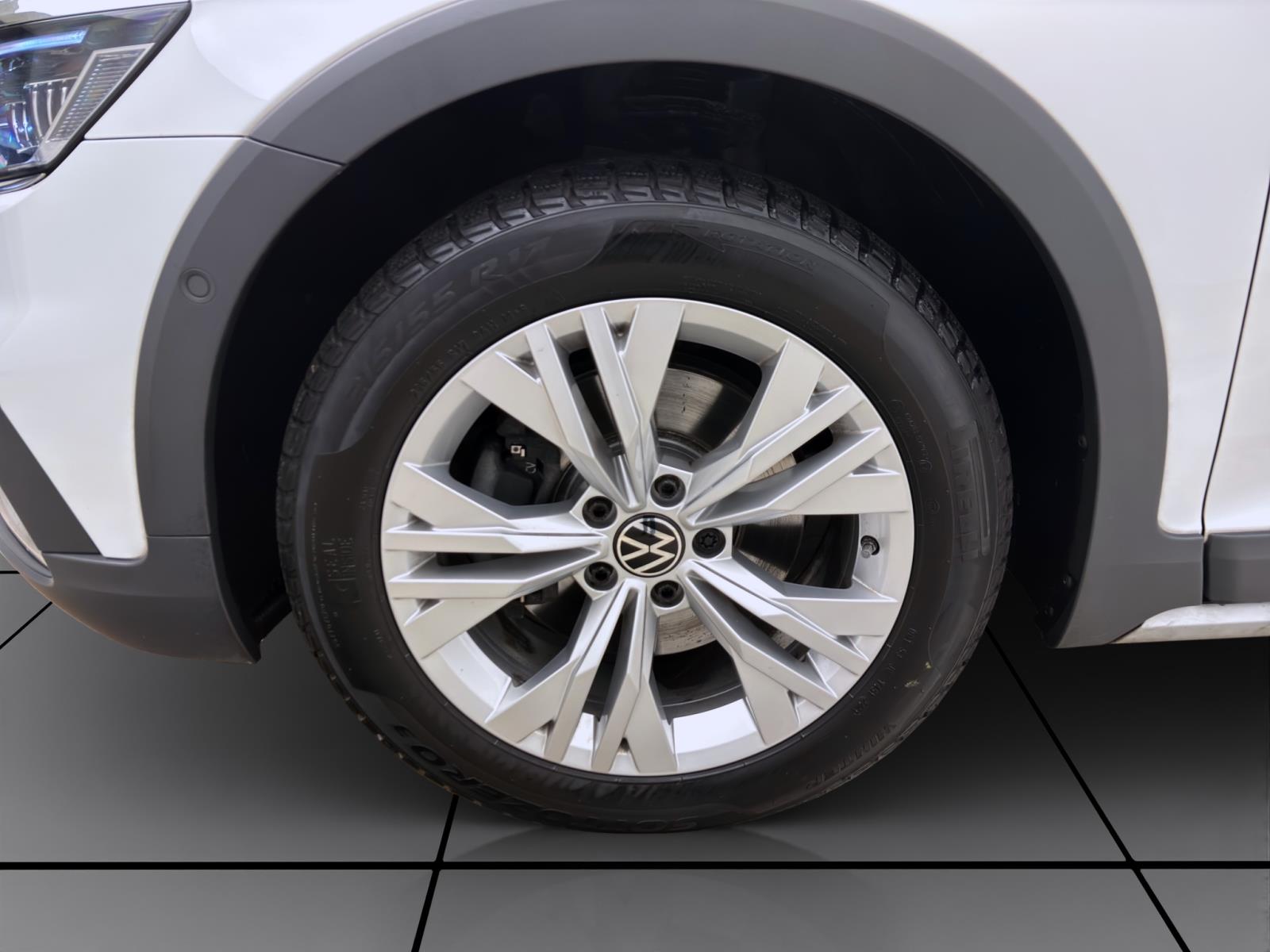 Volkswagen Passat Alltrack 2.0 TDI DSG 4M AHK NAVI ACC KAMERA