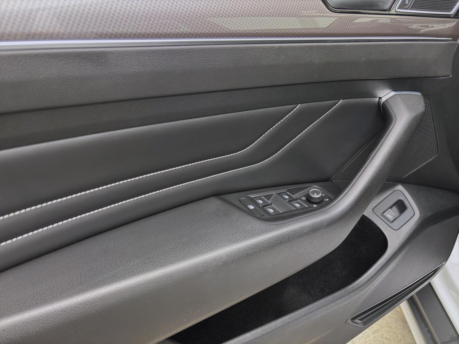 Volkswagen Passat Alltrack 2.0 TDI DSG 4M AHK NAVI ACC KAMERA
