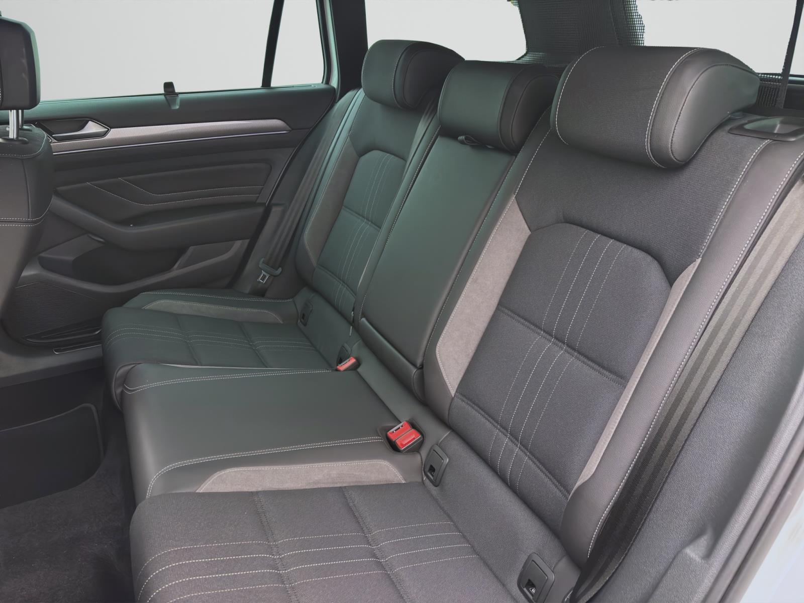 Volkswagen Passat Alltrack 2.0 TDI DSG 4M AHK NAVI ACC KAMERA