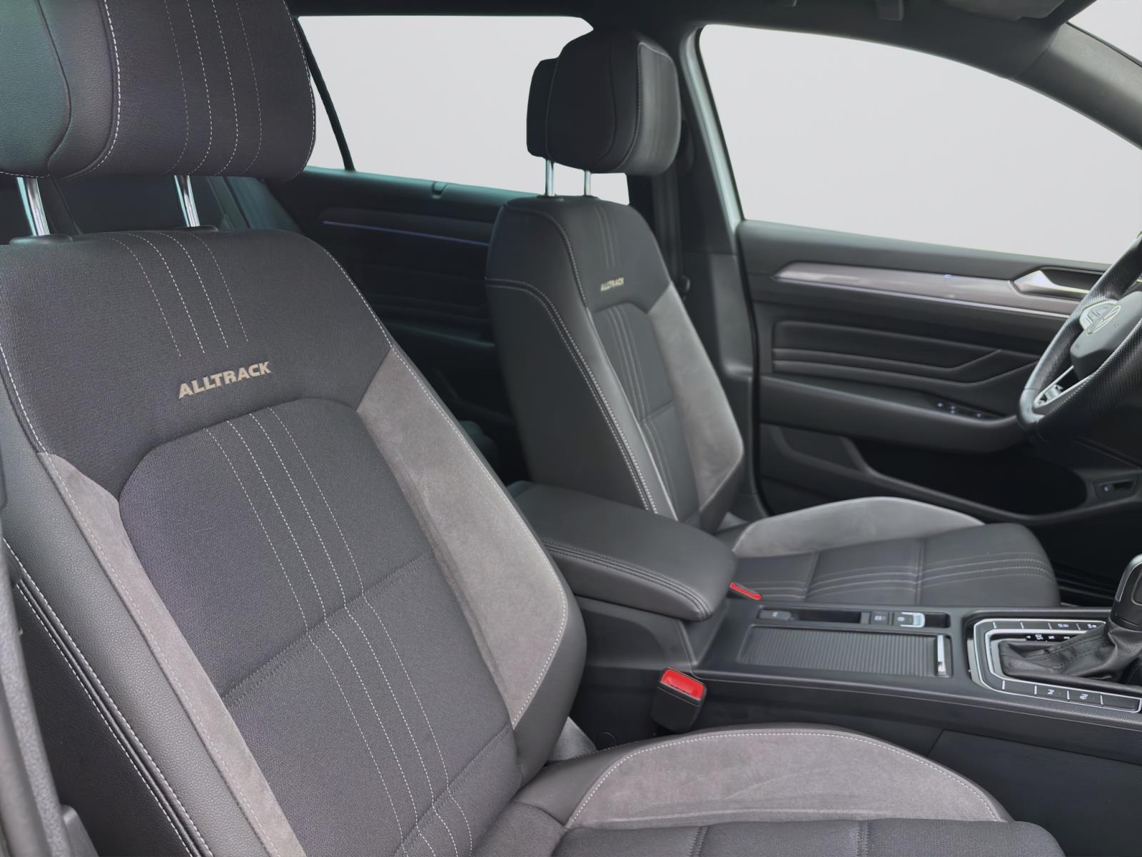Volkswagen Passat Alltrack 2.0 TDI DSG 4M AHK NAVI ACC KAMERA
