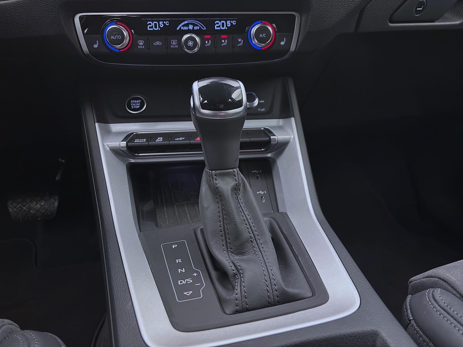 Audi Q3 Sportback 45 TFSIe S LINE AHK NAVI+ PDC SITZHZG