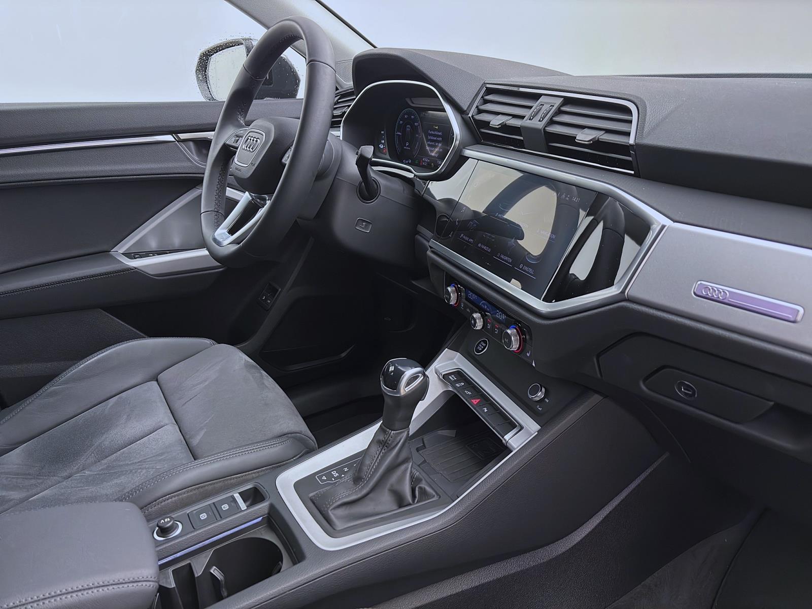 Audi Q3 Sportback 45 TFSIe S LINE AHK NAVI+ PDC SITZHZG
