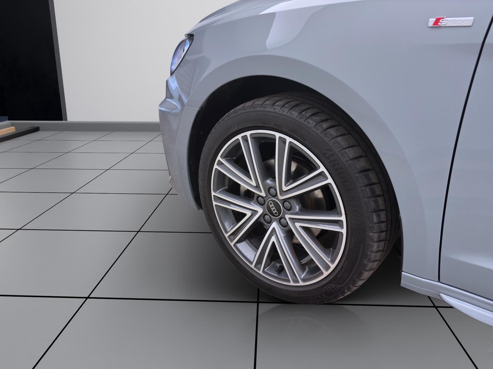 Audi A1 Sportback 30 TFSI S LINE LED SITZHZG GRA DYN.BLINKER