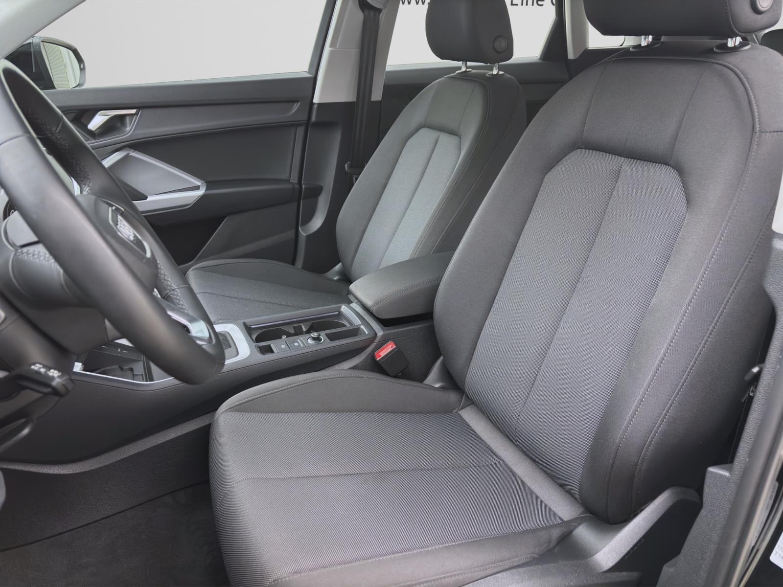Audi Q3 35 TDI S line AHK Kamera Navi Sitzhzg VirtCockpit