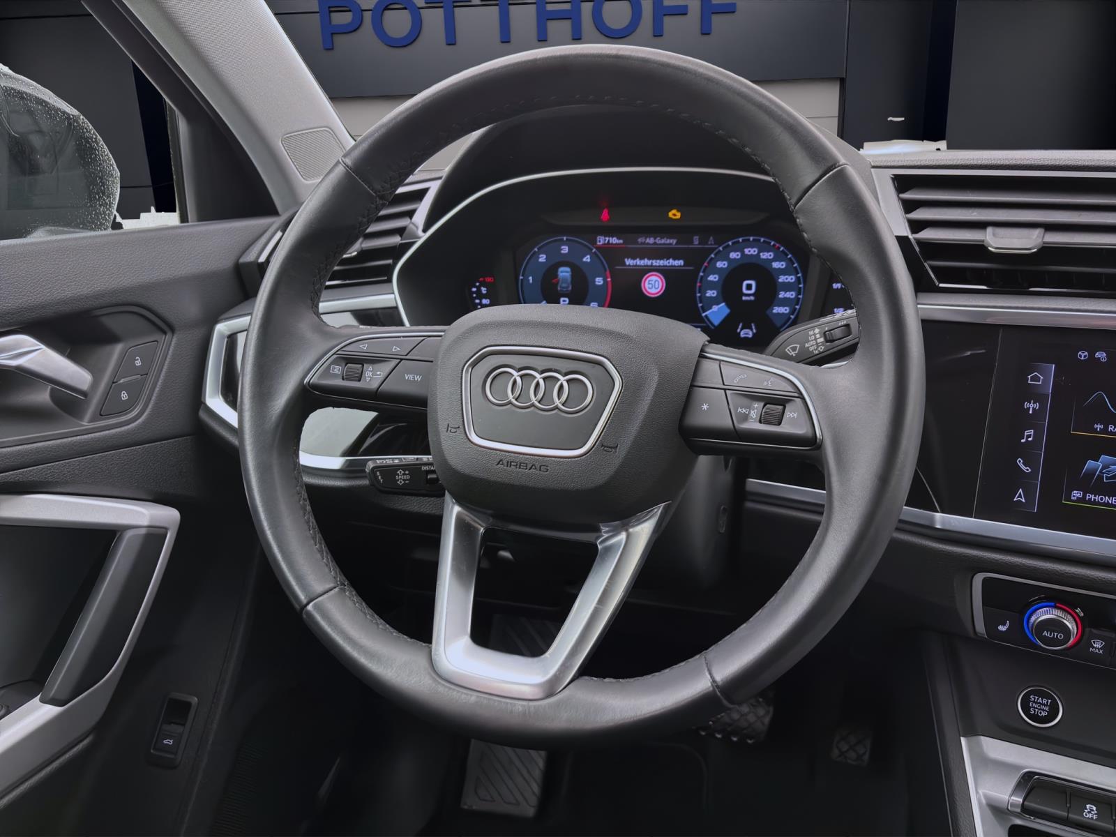 Audi Q3 35 TDI S line AHK Kamera Navi Sitzhzg VirtCockpit