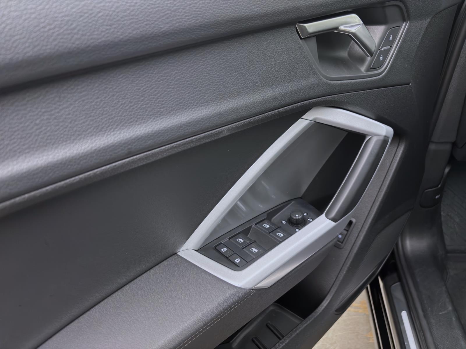 Audi Q3 40 TDI Q ADVANCED AHK NAVI+ GRA VIRTCOCKPIT