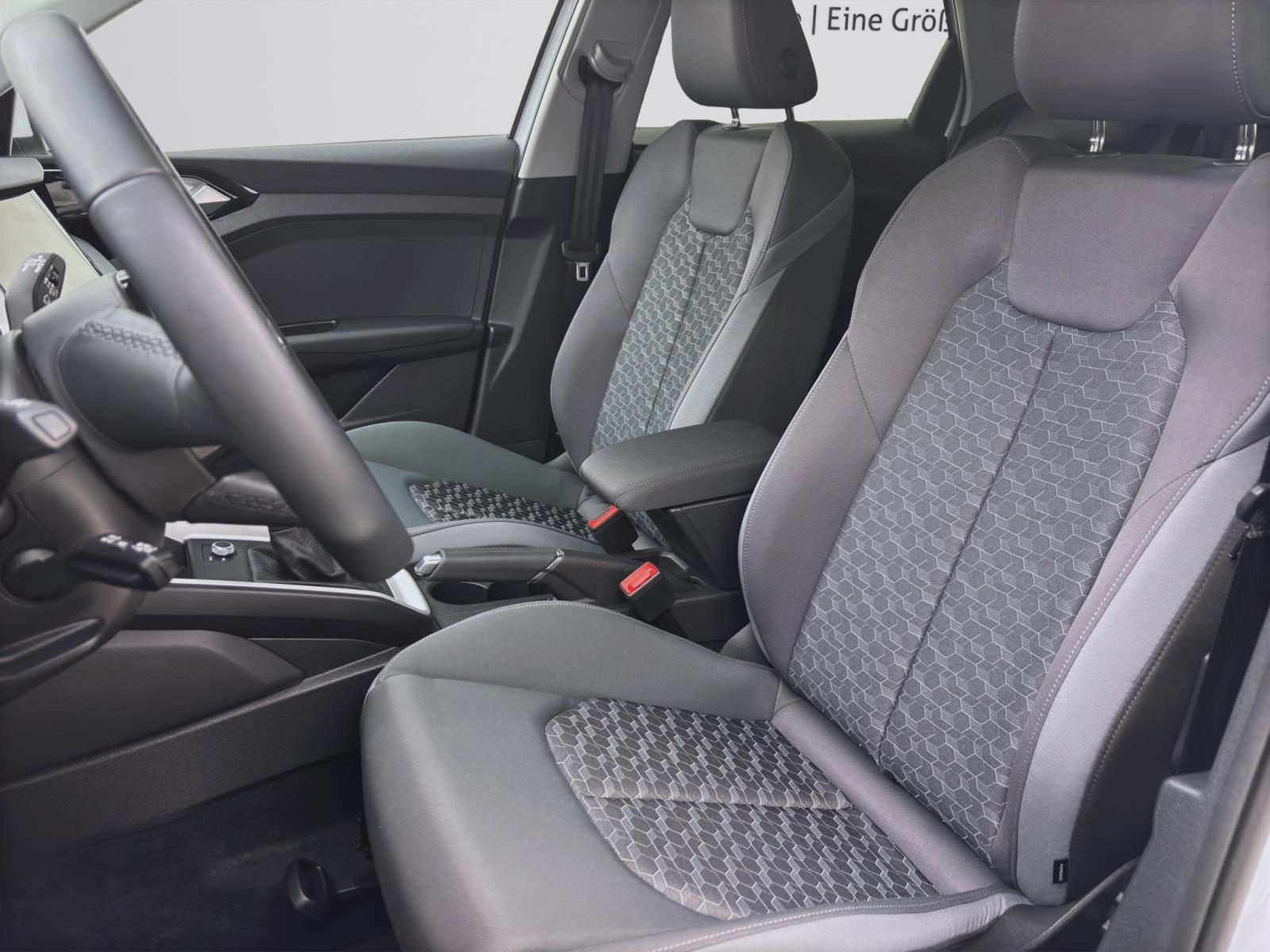 Audi A1 allstreet 30 TFSI SITZHZG GRA SPORTSITZE