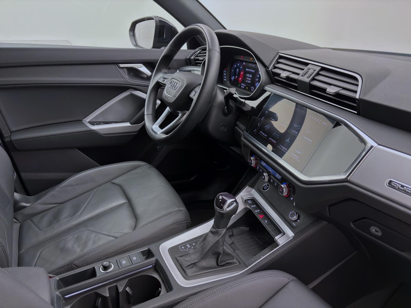 Audi Q3 40 TDI Q ADVANCED AHK NAVI+ GRA SITZHZG