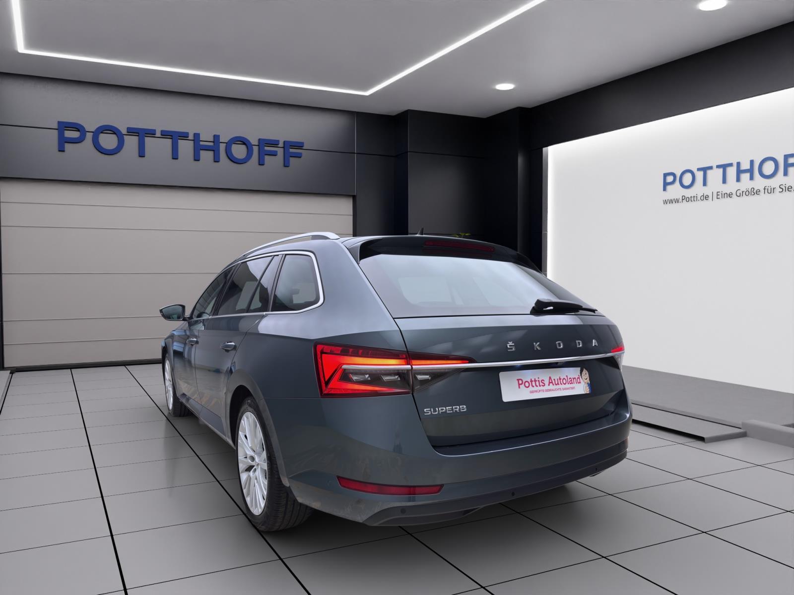 Skoda Superb Combi 2.0 TDI DSG STYLE PANO NAVI ACC LED