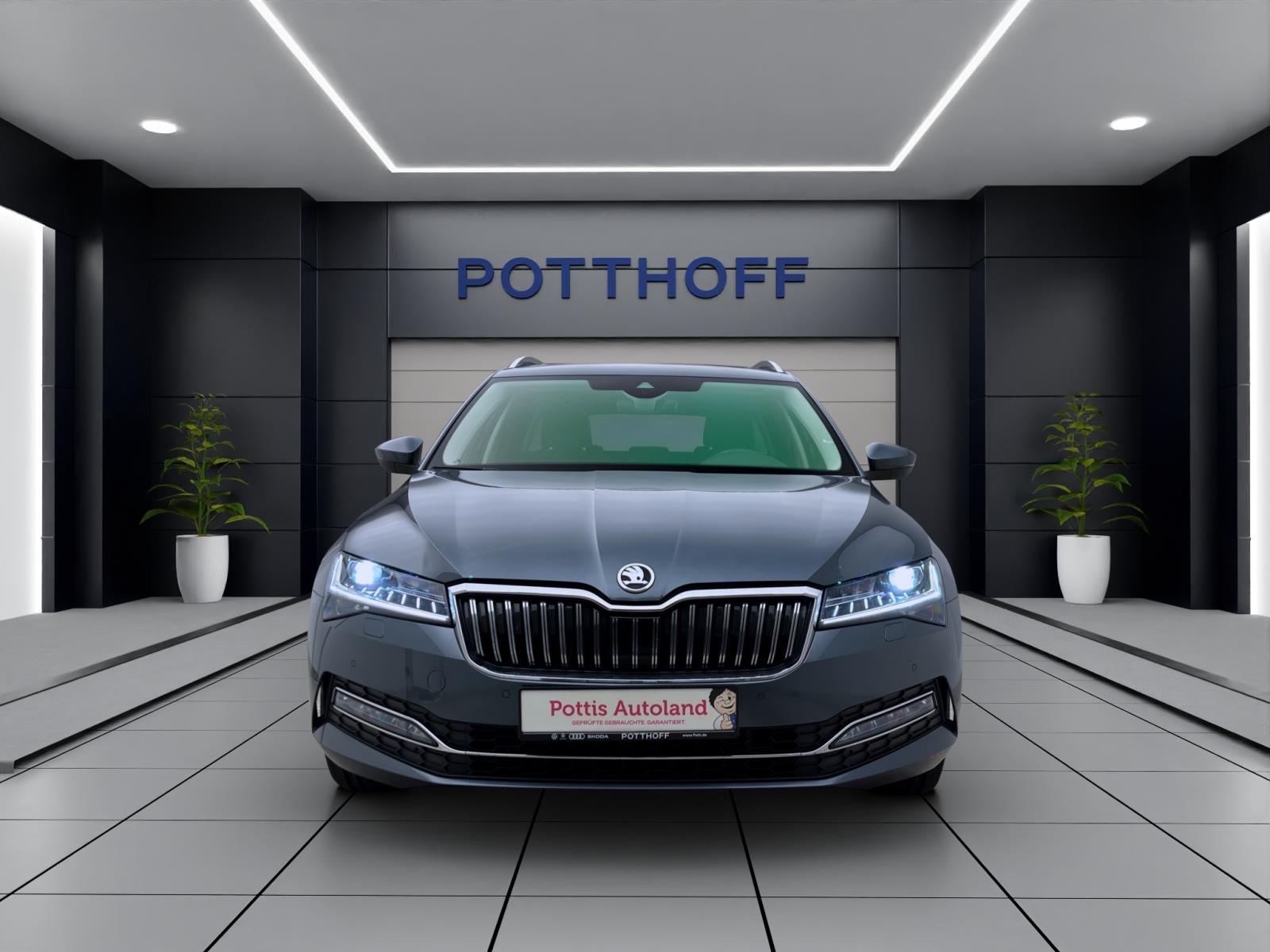 Skoda Superb Combi 2.0 TDI DSG STYLE PANO NAVI ACC LED