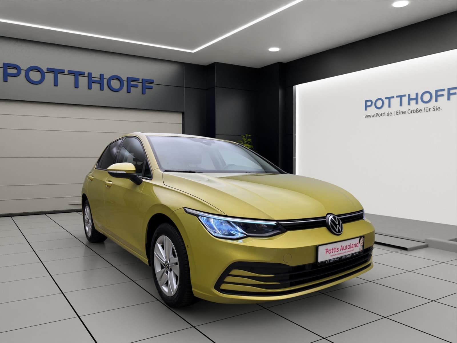 Volkswagen Golf 1.5 TSI LIFE ACC PDC LED NAVI SITZHZG