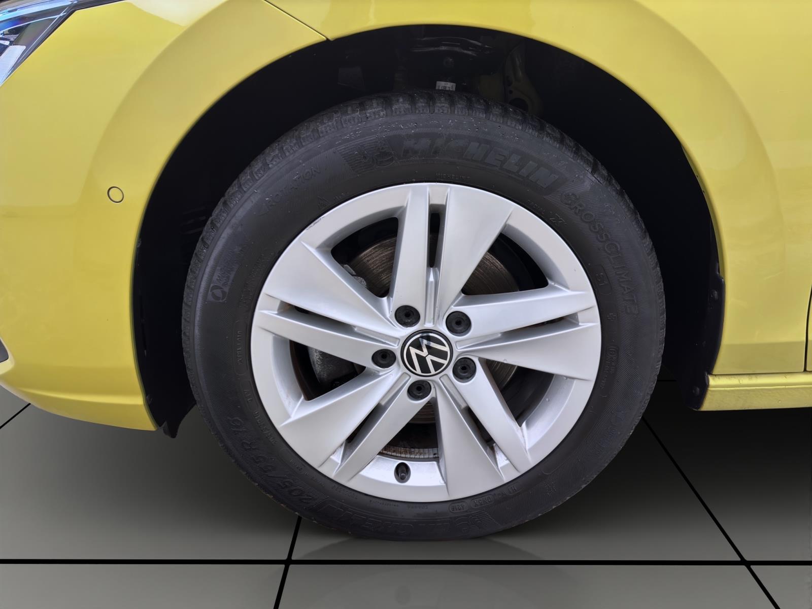 Volkswagen Golf 1.5 TSI LIFE ACC PDC LED NAVI SITZHZG