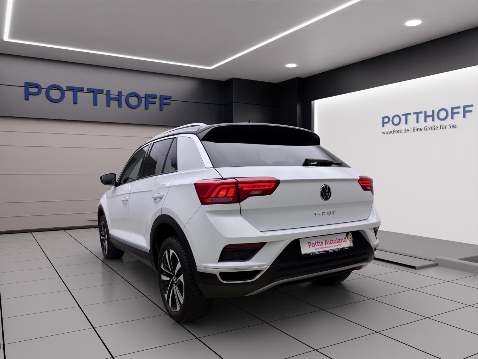 Volkswagen T-Roc 1.5 TSI DSG UNITED NAVI KAMERA PDC SITZHZG