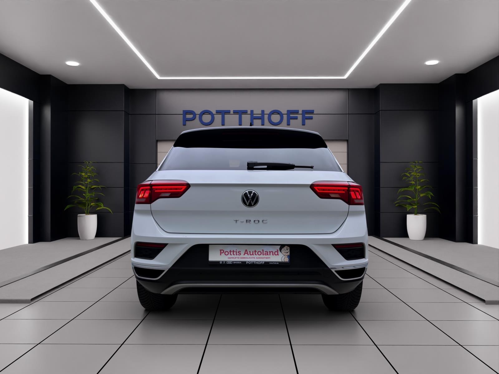 Volkswagen T-Roc 1.5 TSI DSG UNITED NAVI KAMERA PDC SITZHZG