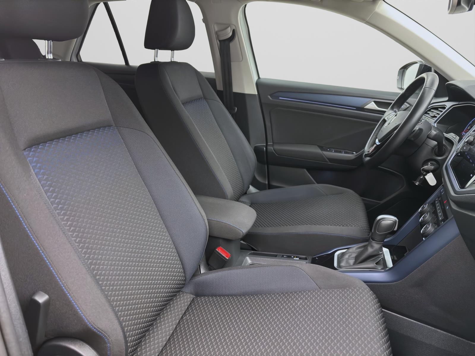 Volkswagen T-Roc 1.5 TSI DSG UNITED NAVI KAMERA PDC SITZHZG