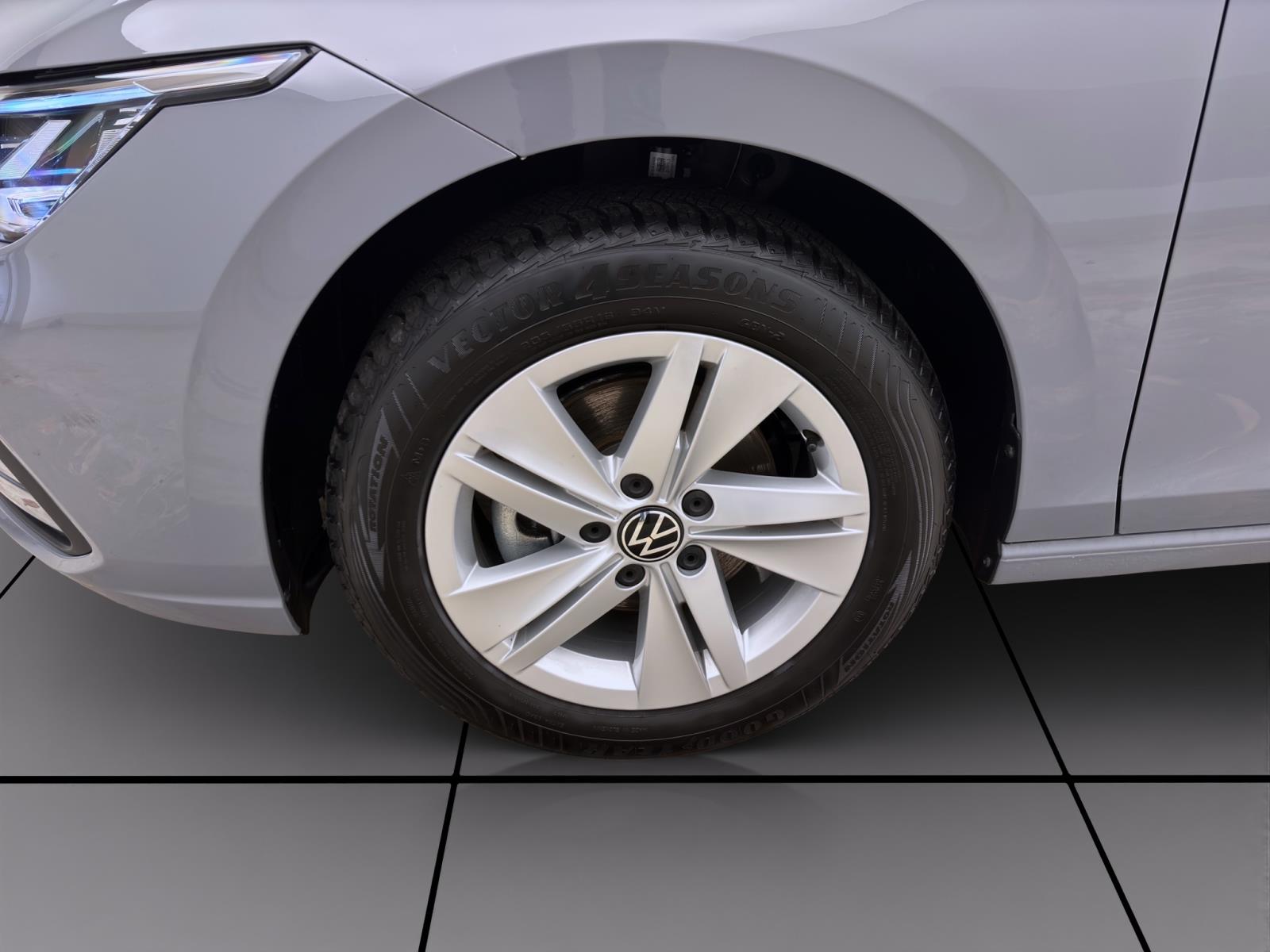Volkswagen Golf Variant 1.0 TSI LIFE STANDHZG NAVI ACC PDC