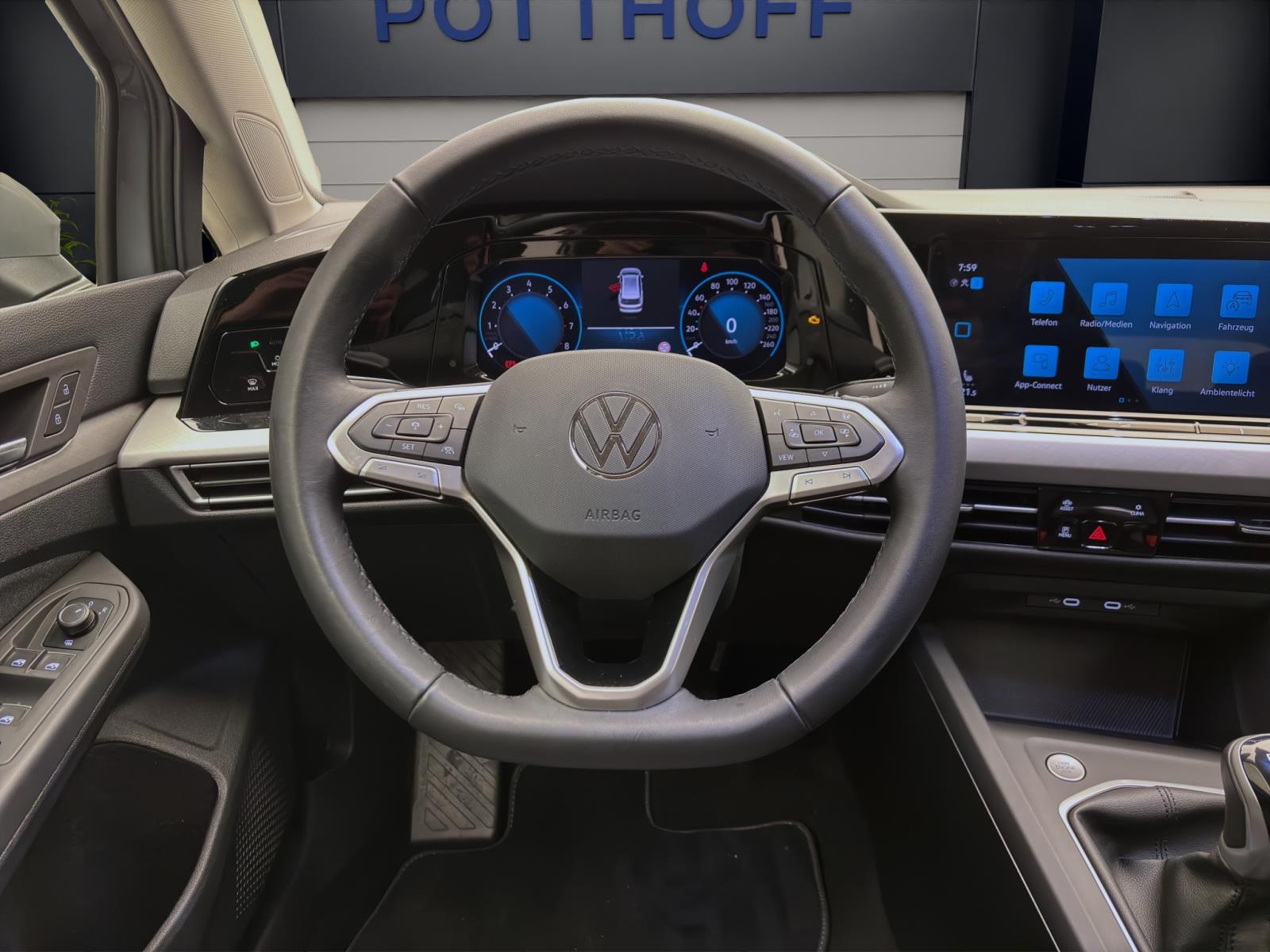 Volkswagen Golf Variant 1.0 TSI LIFE STANDHZG NAVI ACC PDC