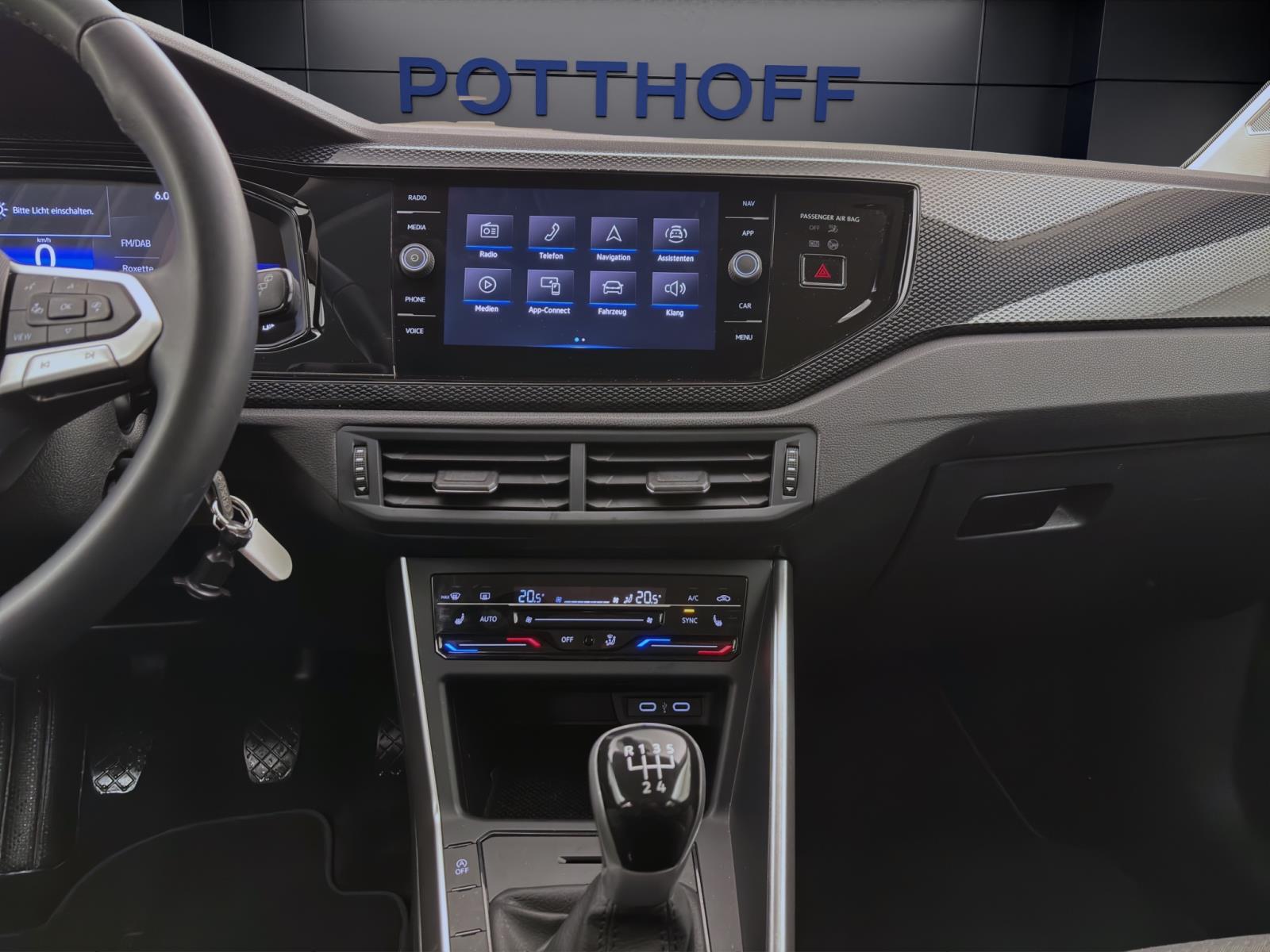 Volkswagen Polo 1.0 MPI LIFE NAVI PDC LED SITZHZG