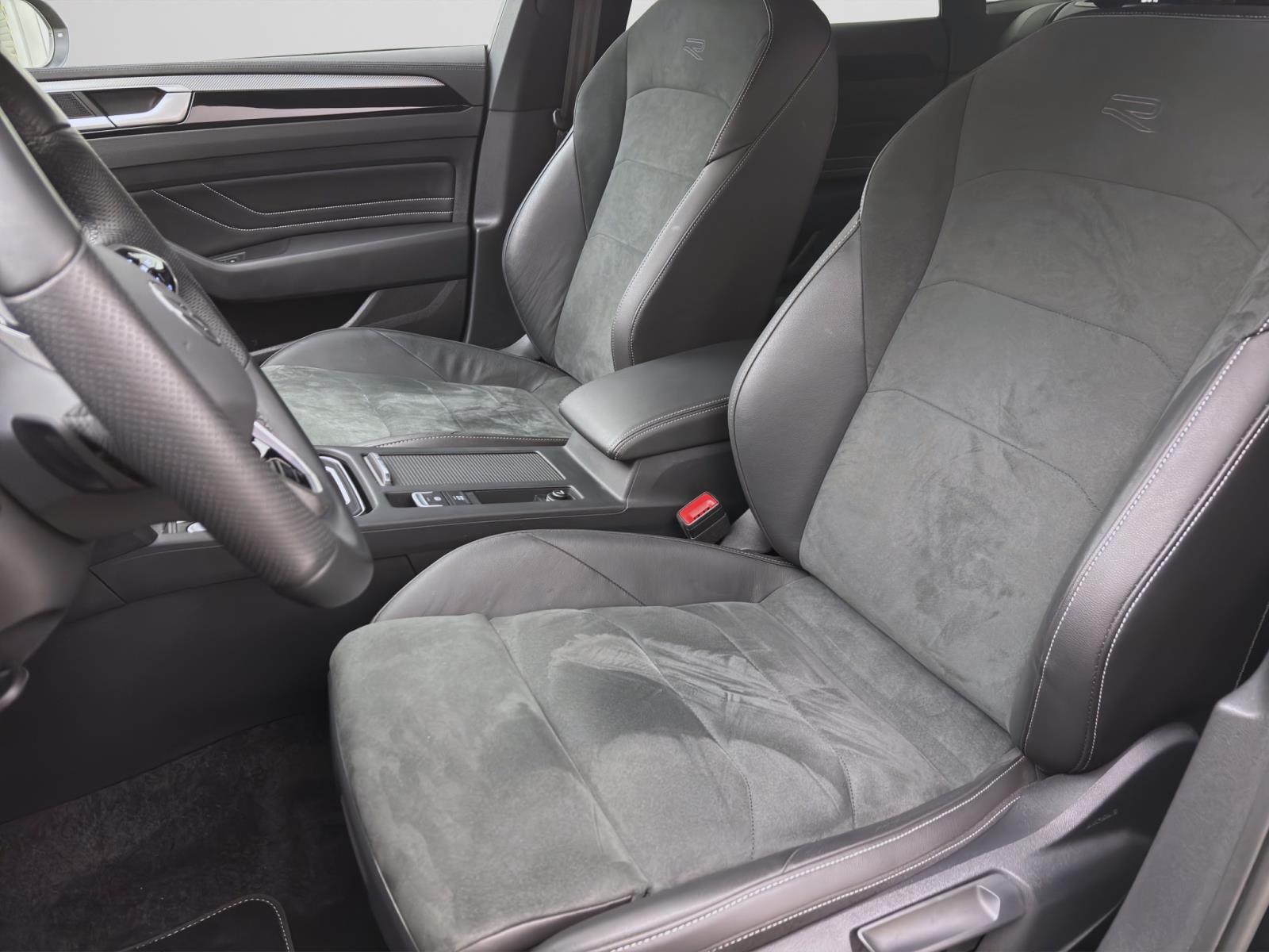 Volkswagen Arteon Shooting Brake 2.0 TSI DSG R-LINE AHK ACC IQ.LIGHT NAVI