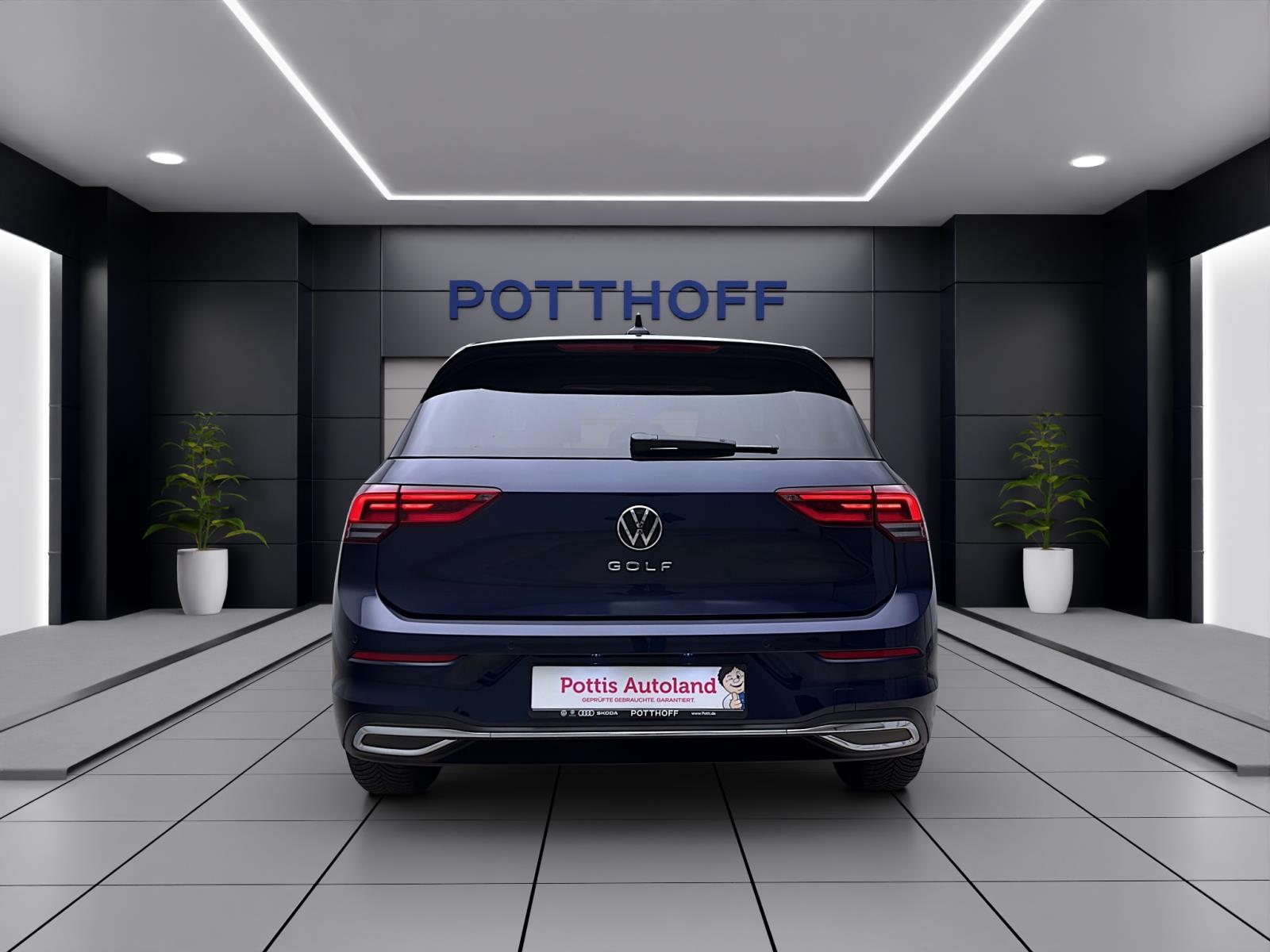 Volkswagen Golf 2.0 TDI DSG MOVE AHK NAVI ACC KAMERA LED