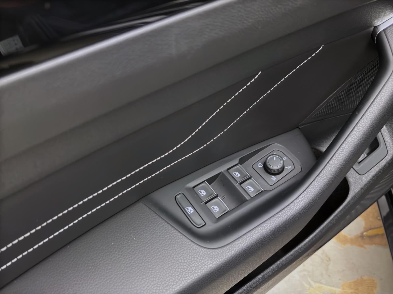 Volkswagen Arteon Shooting Brake 2.0 TSI DSG R-LINE AHK ACC IQ.LIGHT NAVI