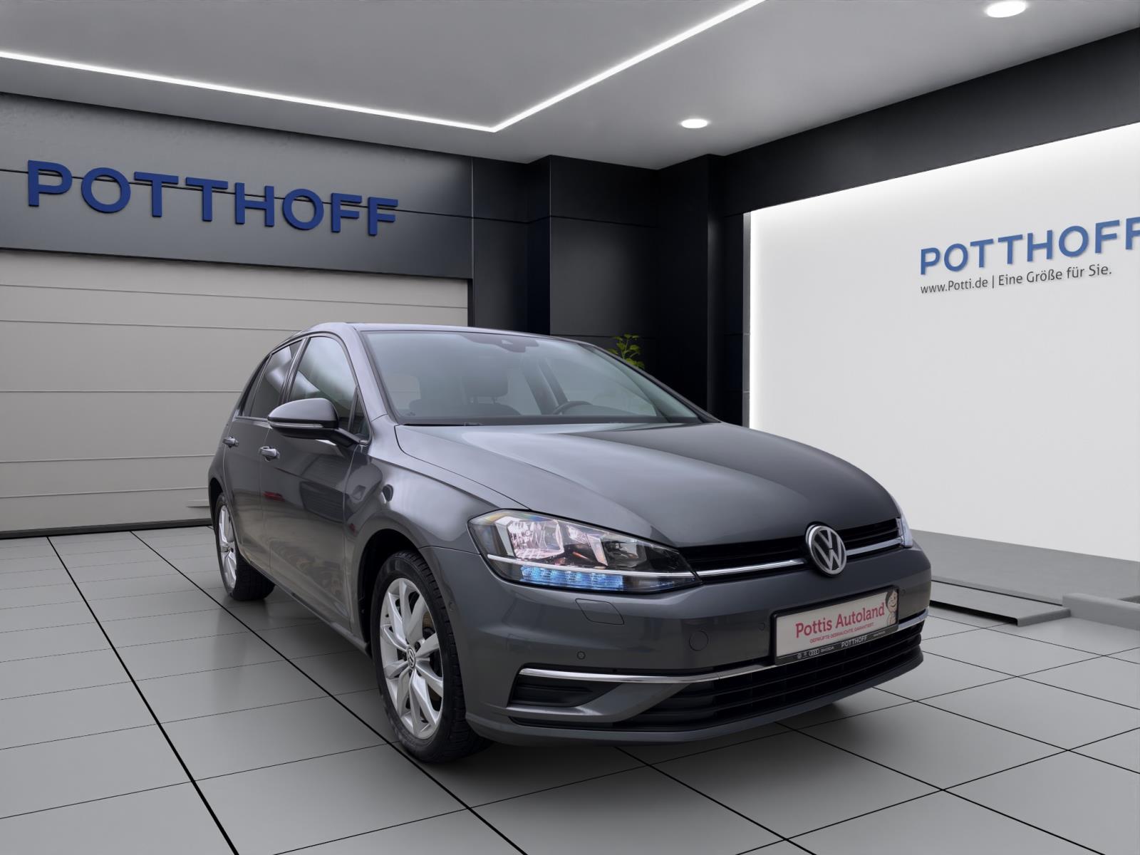 Volkswagen Golf 1.0 TSI IQ.DRIVE PANO ACC NAVI SITZHZG