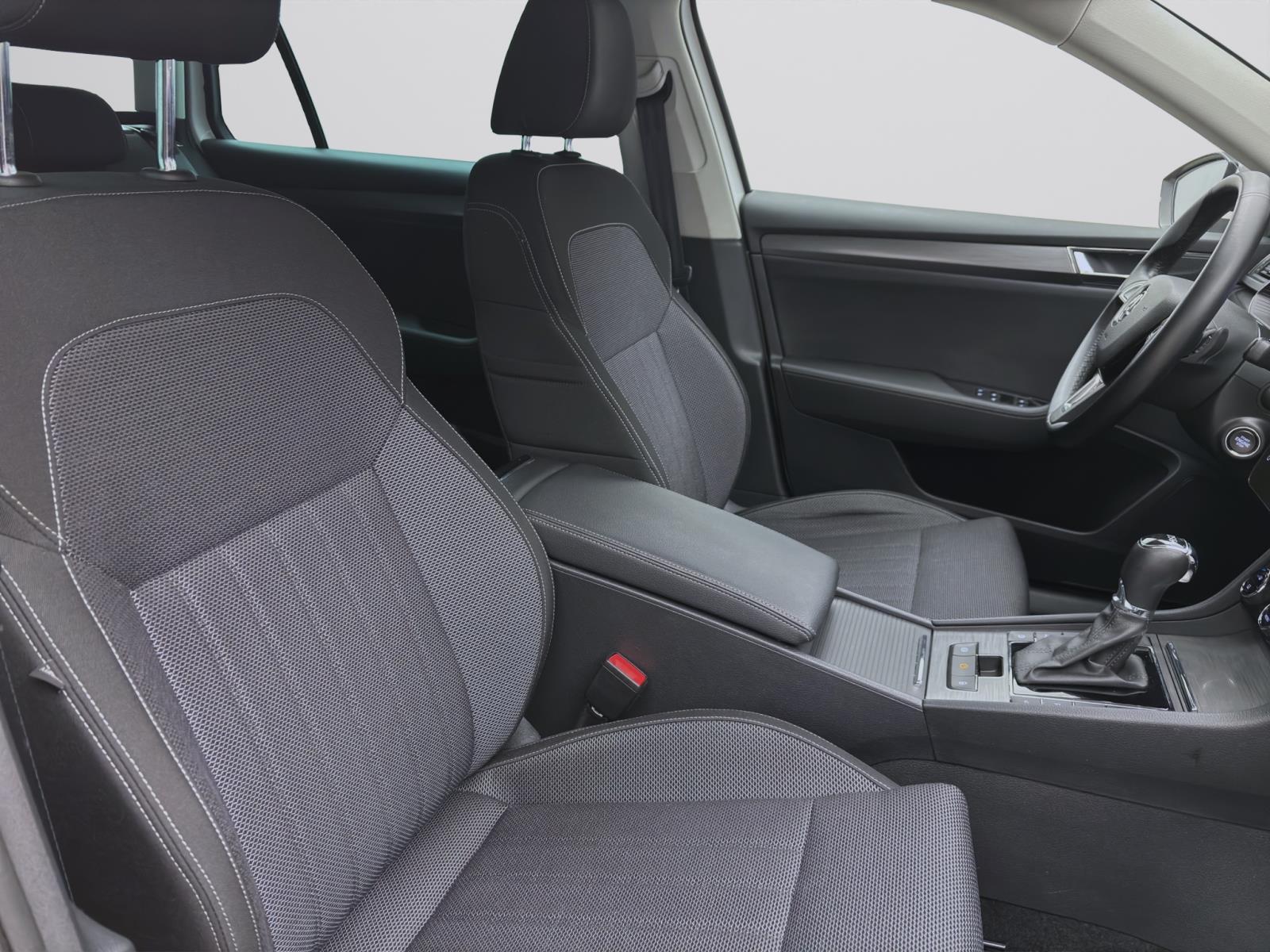 Skoda Superb Combi 1.4 TSI iV DSG STYLE ACC KAMERA LED