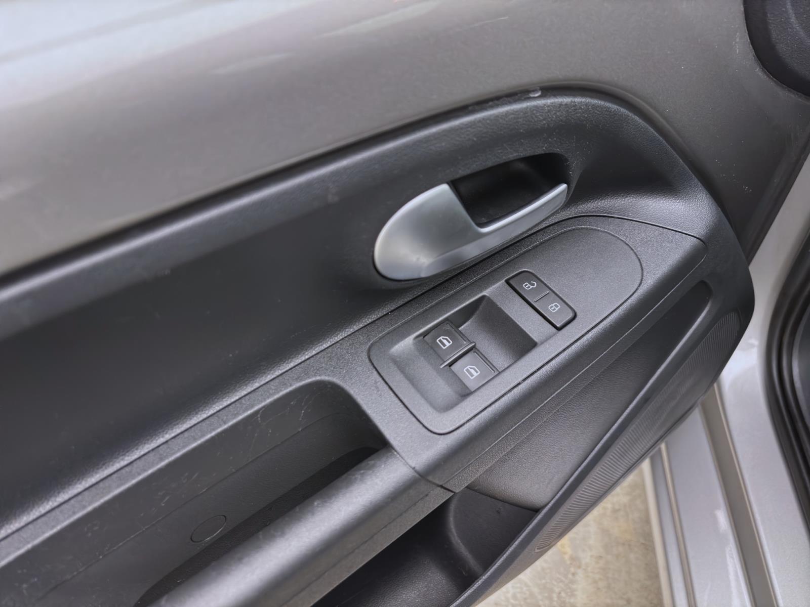 Volkswagen e-up! e-move up! KAMERA PDC MAPS+MORE GRA