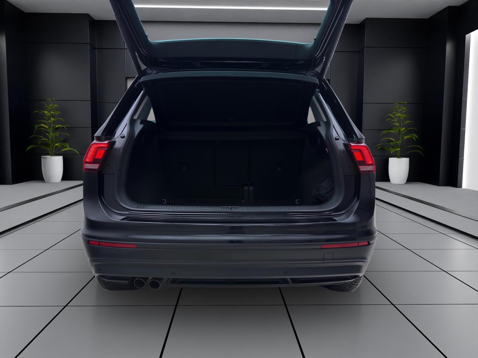 Volkswagen Tiguan 2.0 TDI DSG IQ.DRIVE PANO AHK ACC NAVI