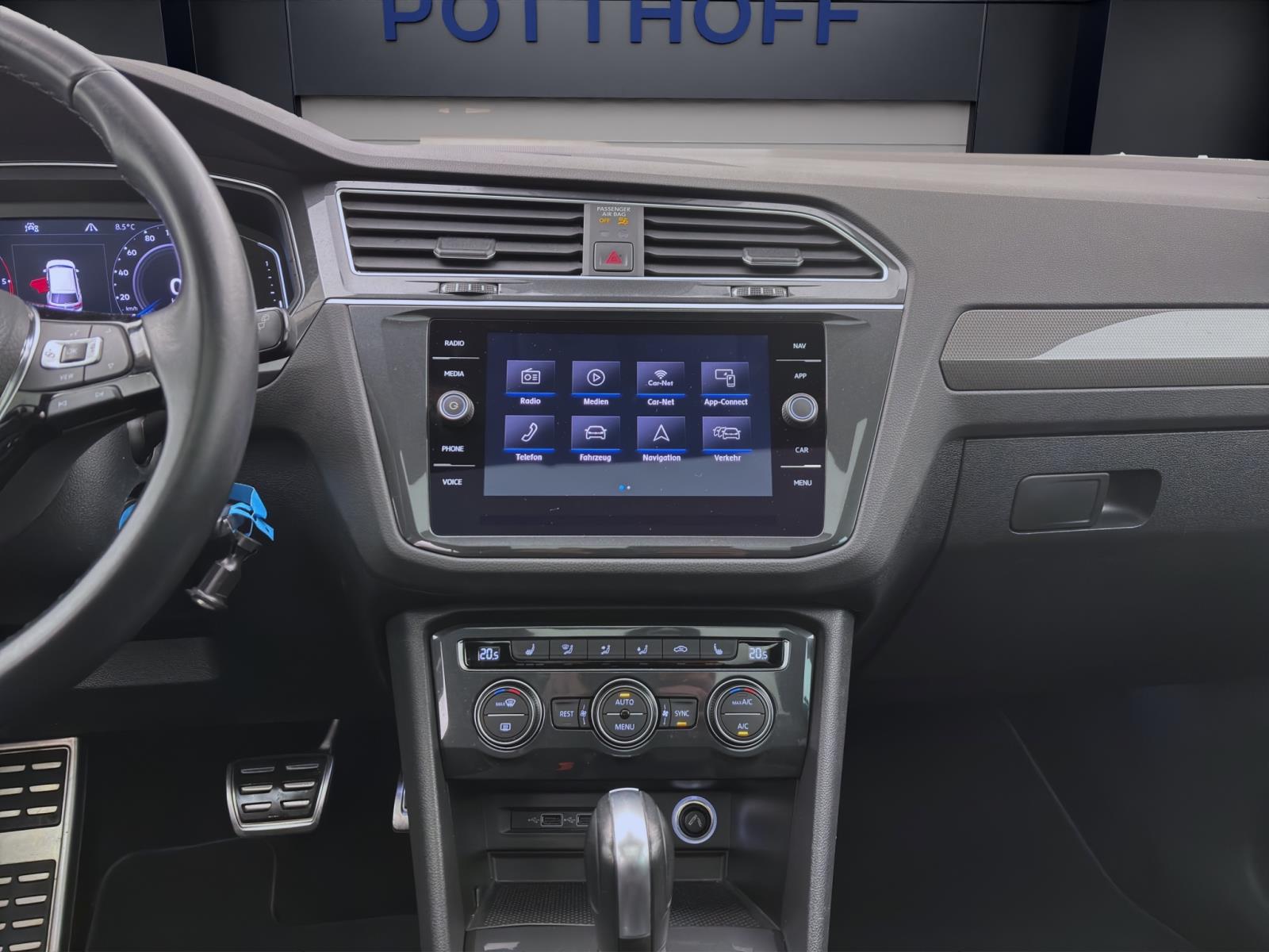 Volkswagen Tiguan 2.0 TDI DSG IQ.DRIVE PANO AHK ACC NAVI