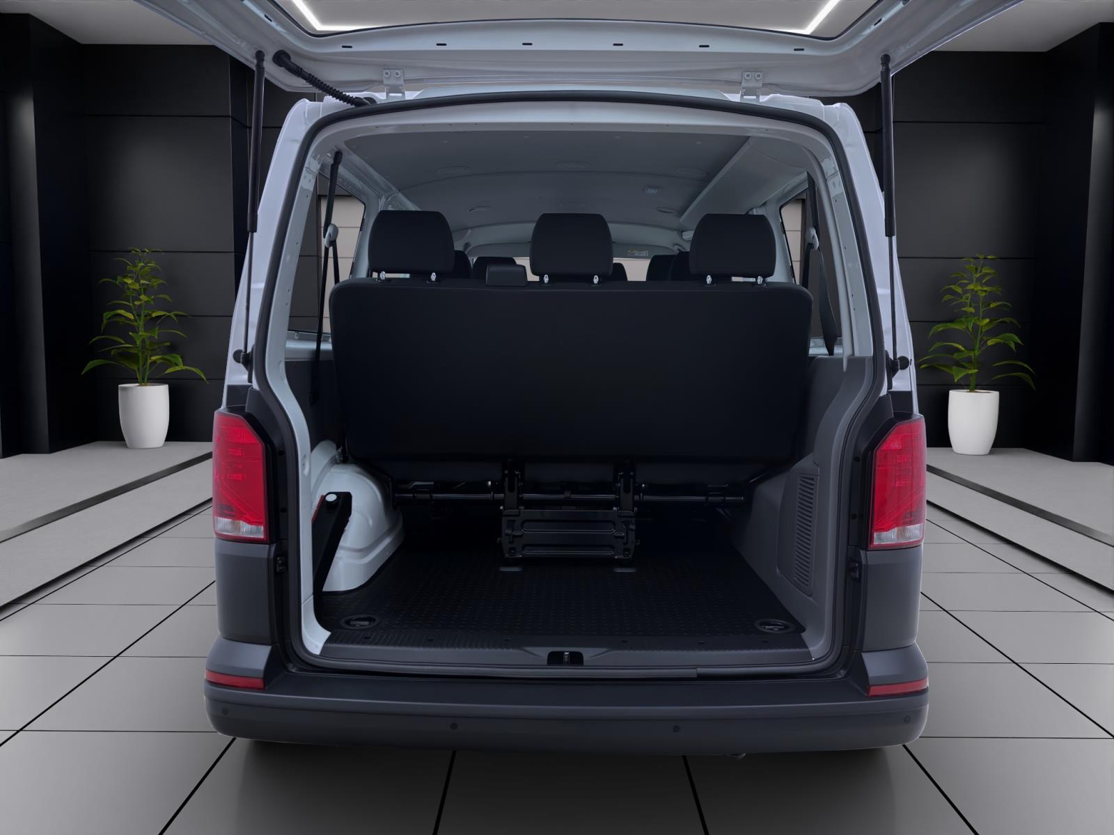 Volkswagen T6.1 Transporter Kombi 2.0 TDI 9-SITZER NAVI KLIMA PDC