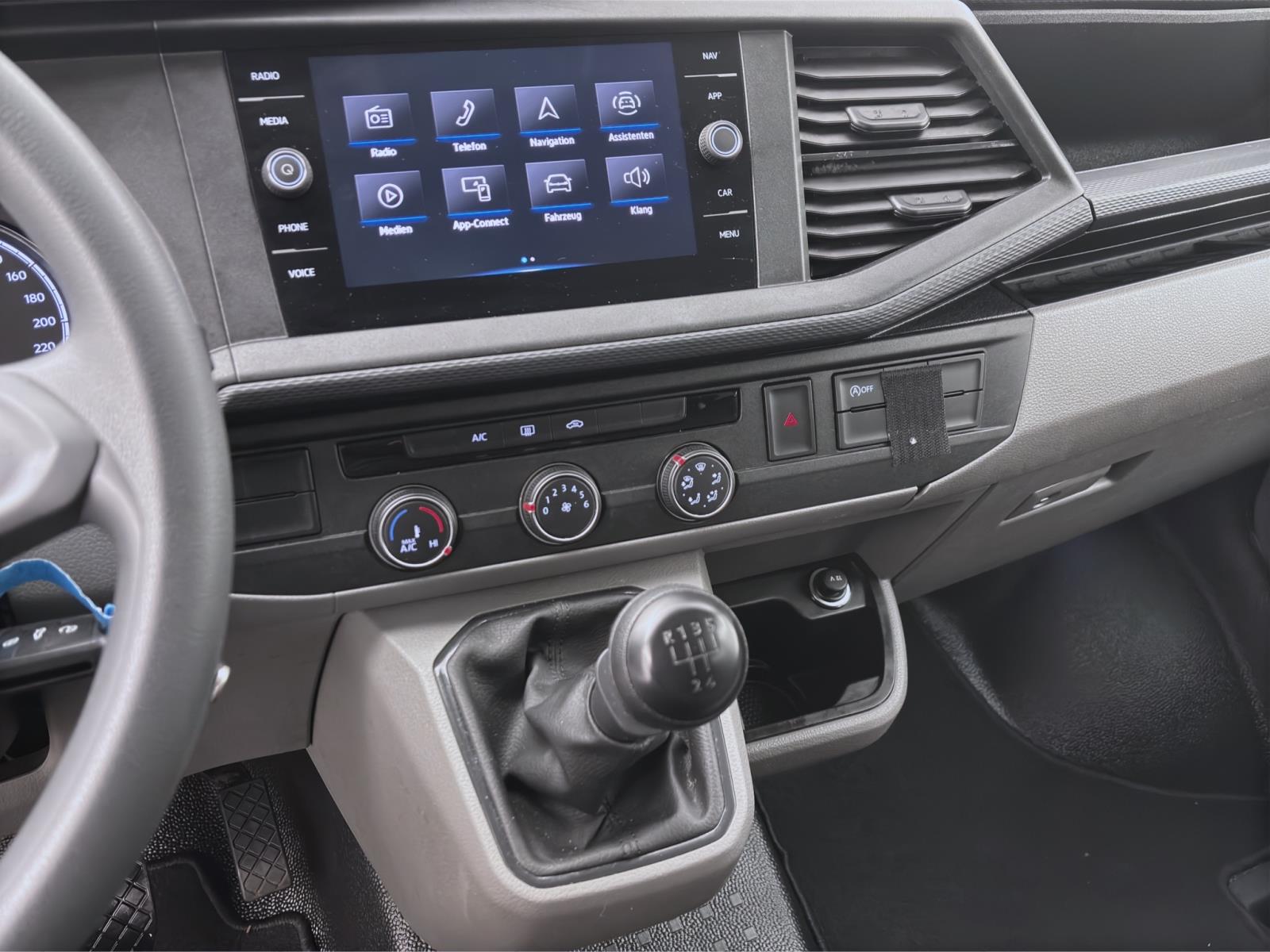 Volkswagen T6.1 Transporter Kombi 2.0 TDI 9-SITZER NAVI KLIMA PDC