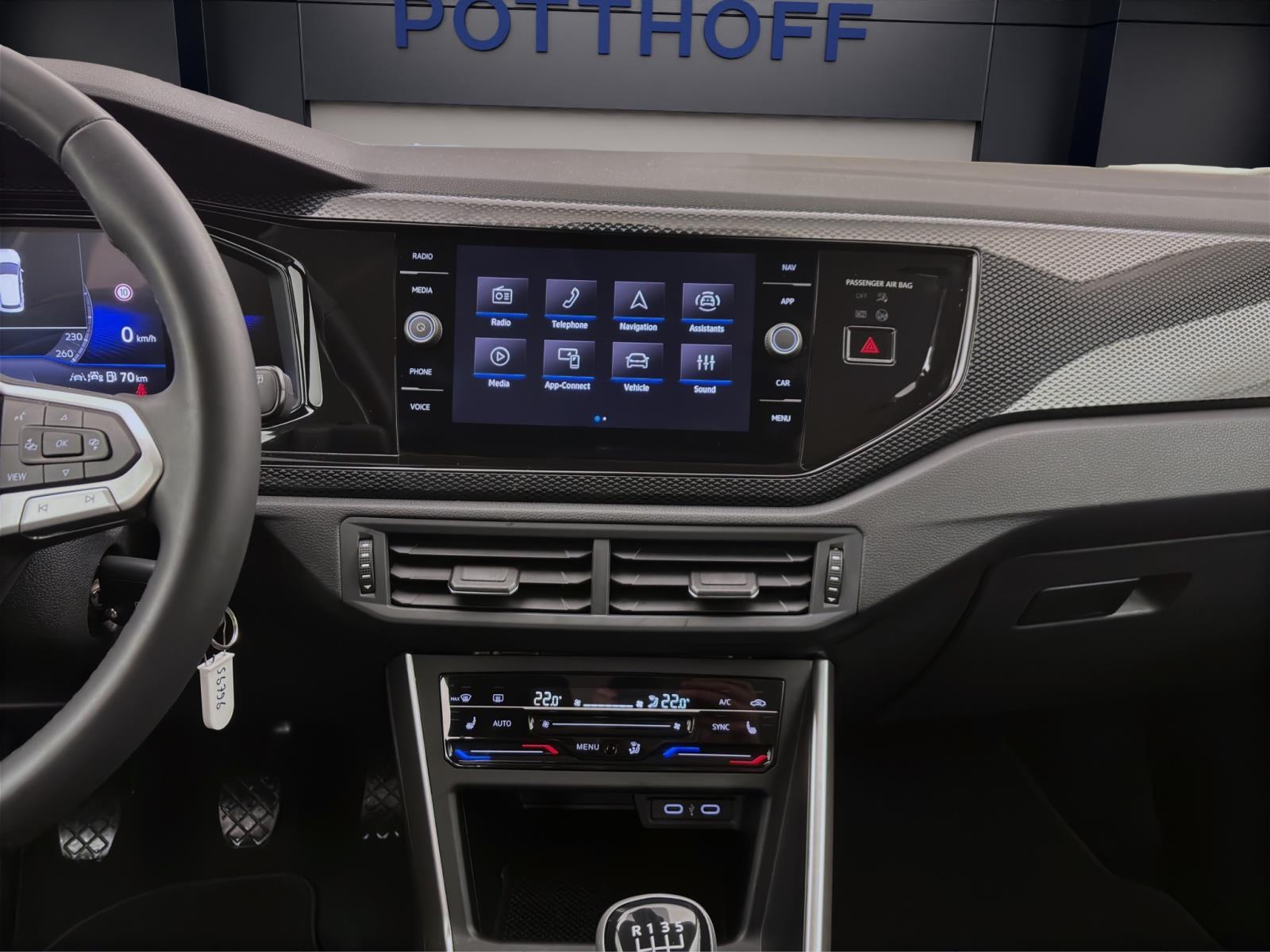 Volkswagen Taigo 1.0 TSI LIFE NAVI PDC LED SITZHZG