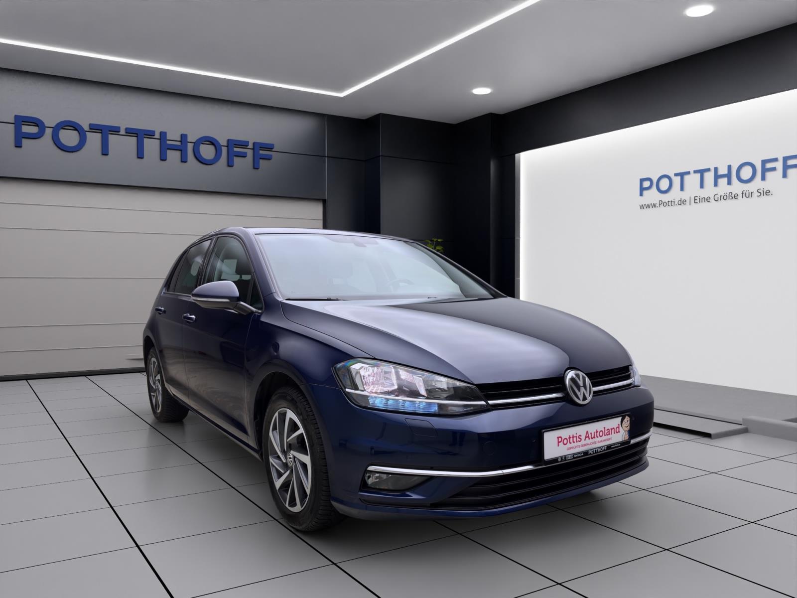 Volkswagen Golf 1.6 TDI SOUND ACC PDC KAMERA SITZHZG