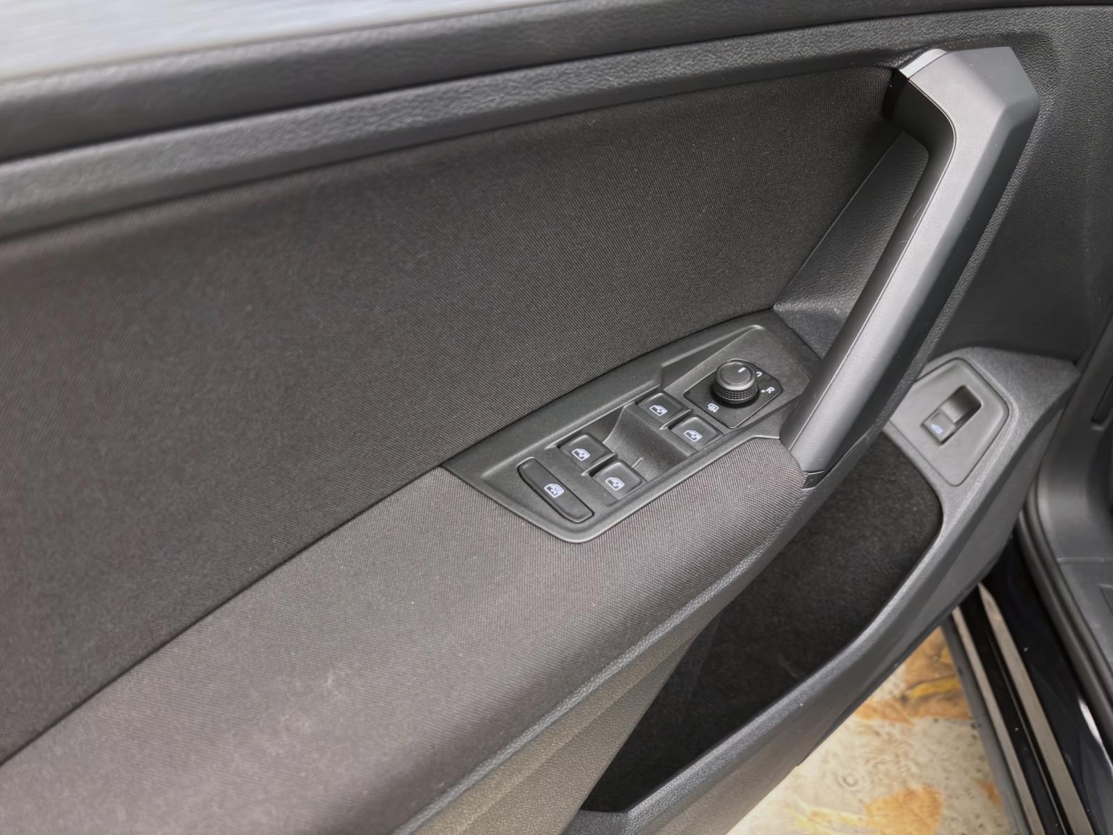 Volkswagen Tiguan 2.0 TDI DSG COMFORTLINE PANO NAVI ACC PDC