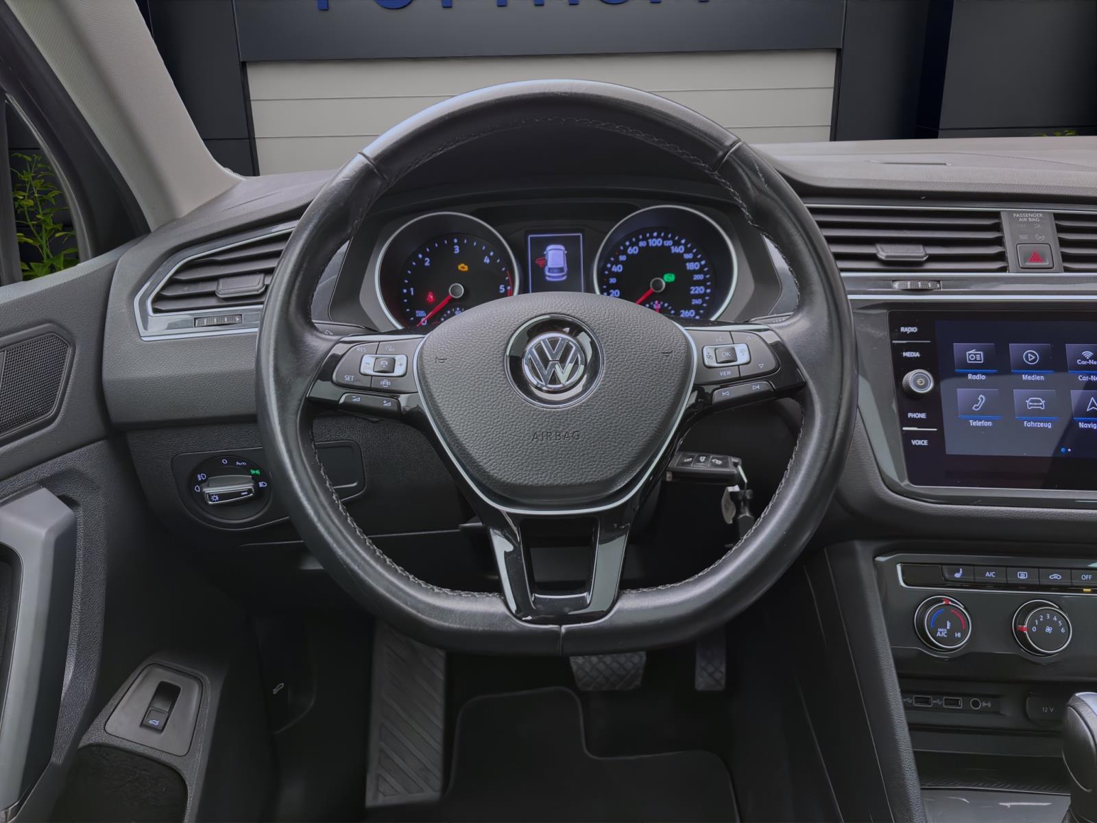 Volkswagen Tiguan 2.0 TDI DSG COMFORTLINE PANO NAVI ACC PDC