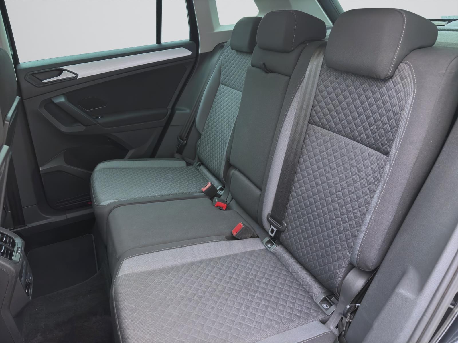 Volkswagen Tiguan 2.0 TDI DSG COMFORTLINE PANO NAVI ACC PDC