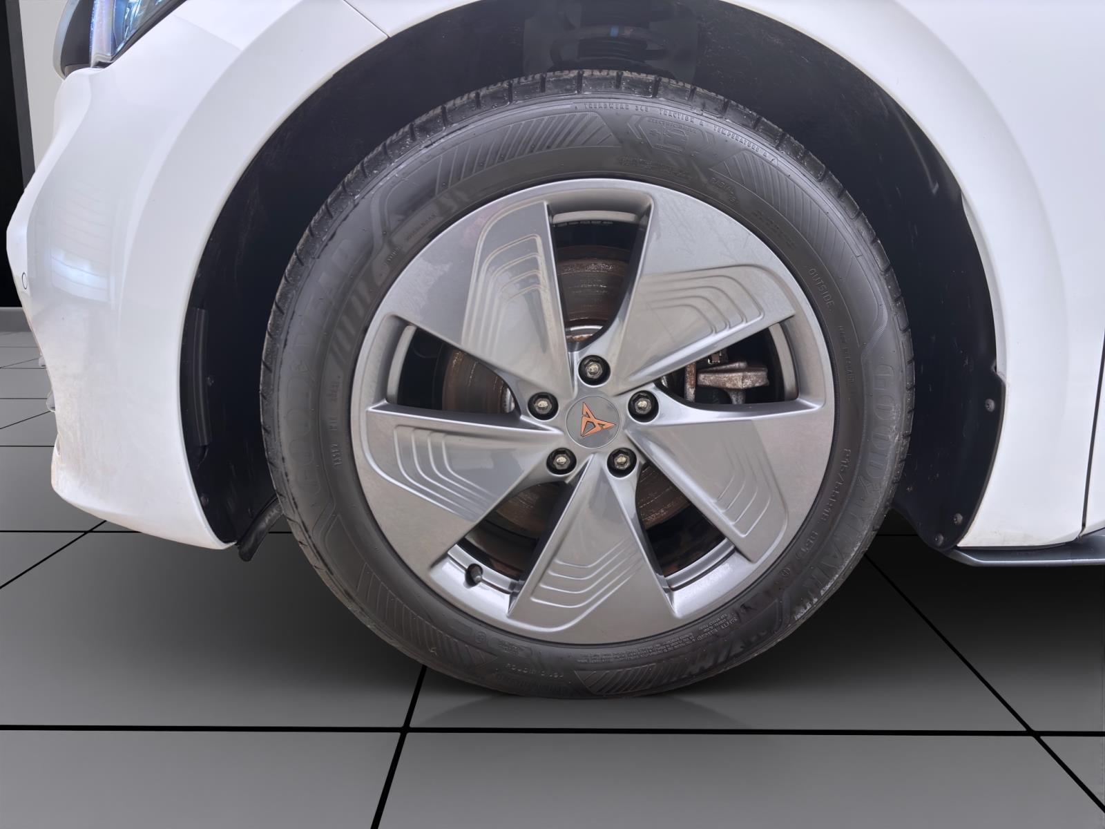 Cupra Born NAVI ACC PDC KAMERA LED