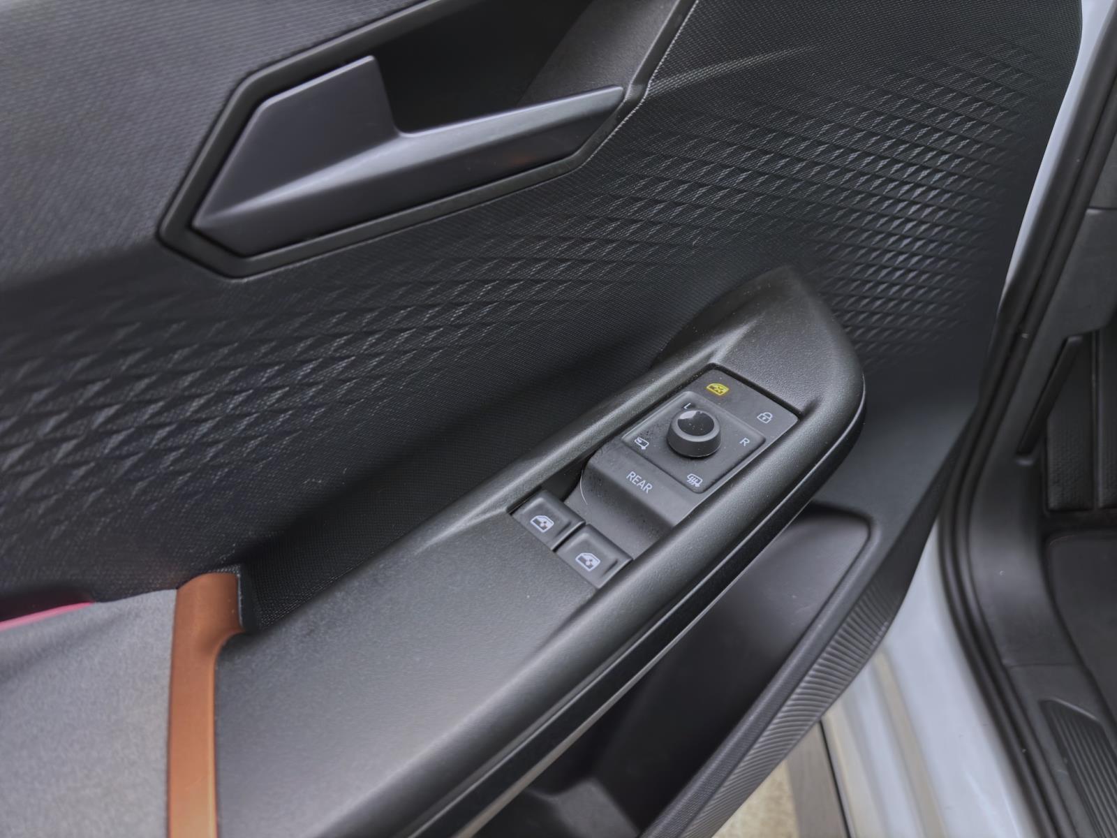 Cupra Born NAVI ACC PDC KAMERA LED