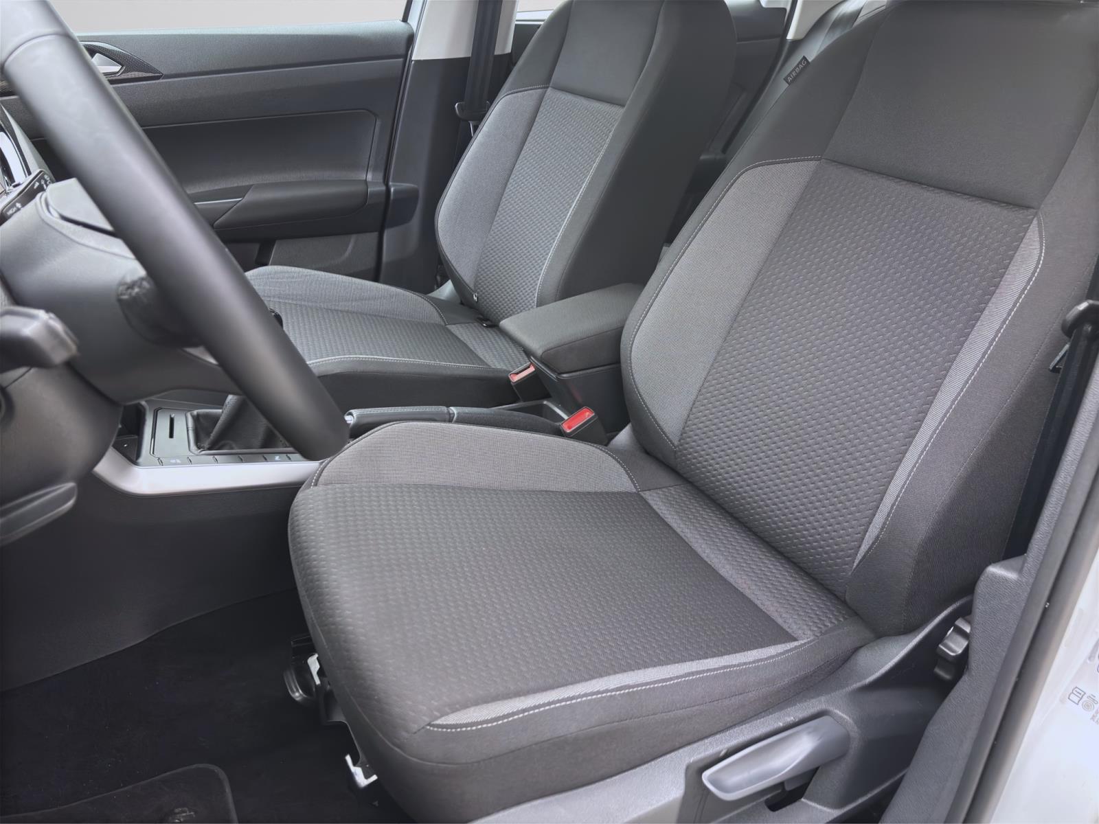 Volkswagen Taigo 1.0 TSI LIFE NAVI PDC LED SITZHZG