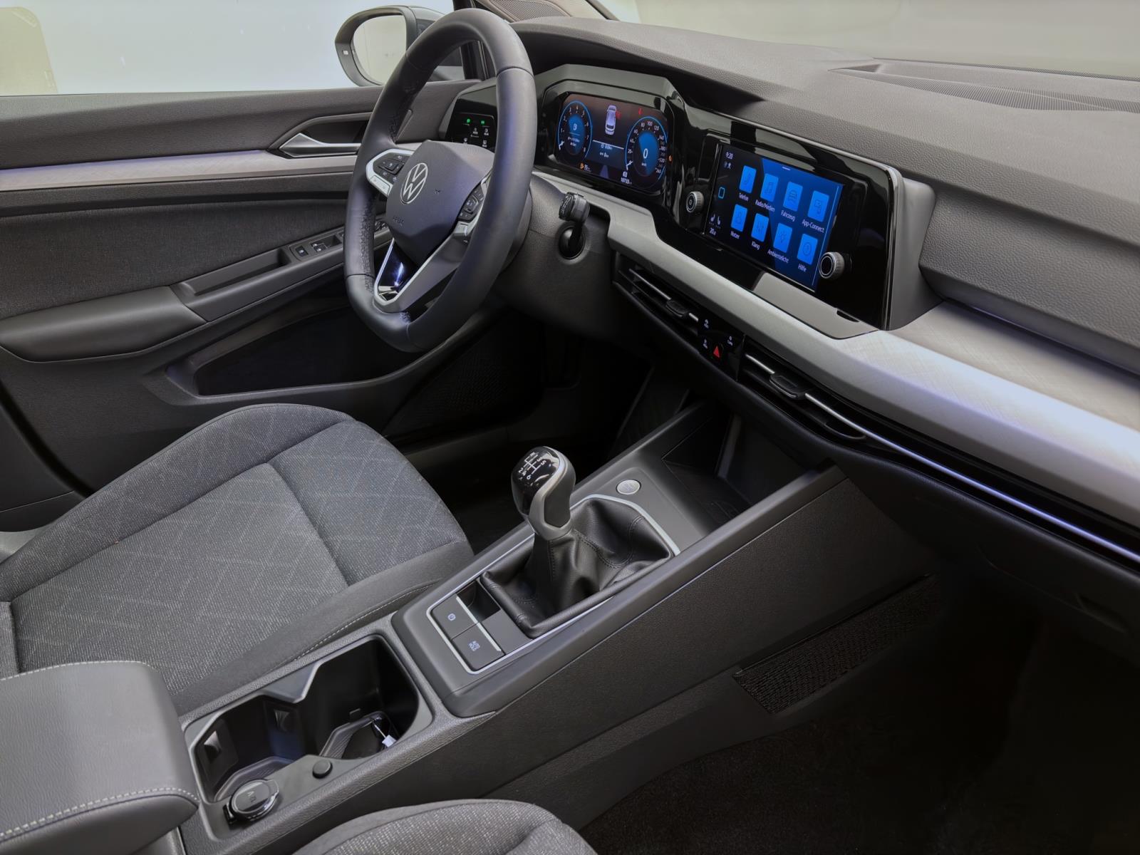 Volkswagen Golf 1.0 TSI LIFE ACC PDC LED SITZHZG