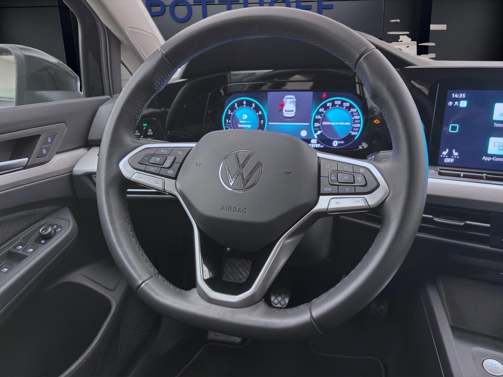 Volkswagen Golf 1.5 TSI LIFE PDC LED NAVI SITZHZG