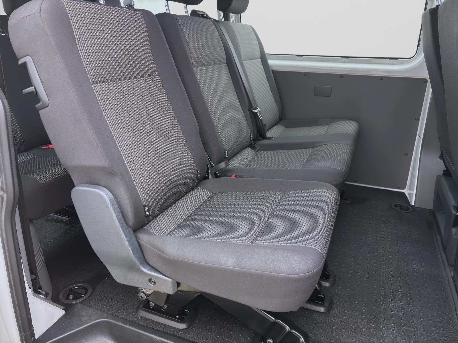 Volkswagen T6.1 Kombi 9-Sitzer 2,0 TDI Navi/Klima