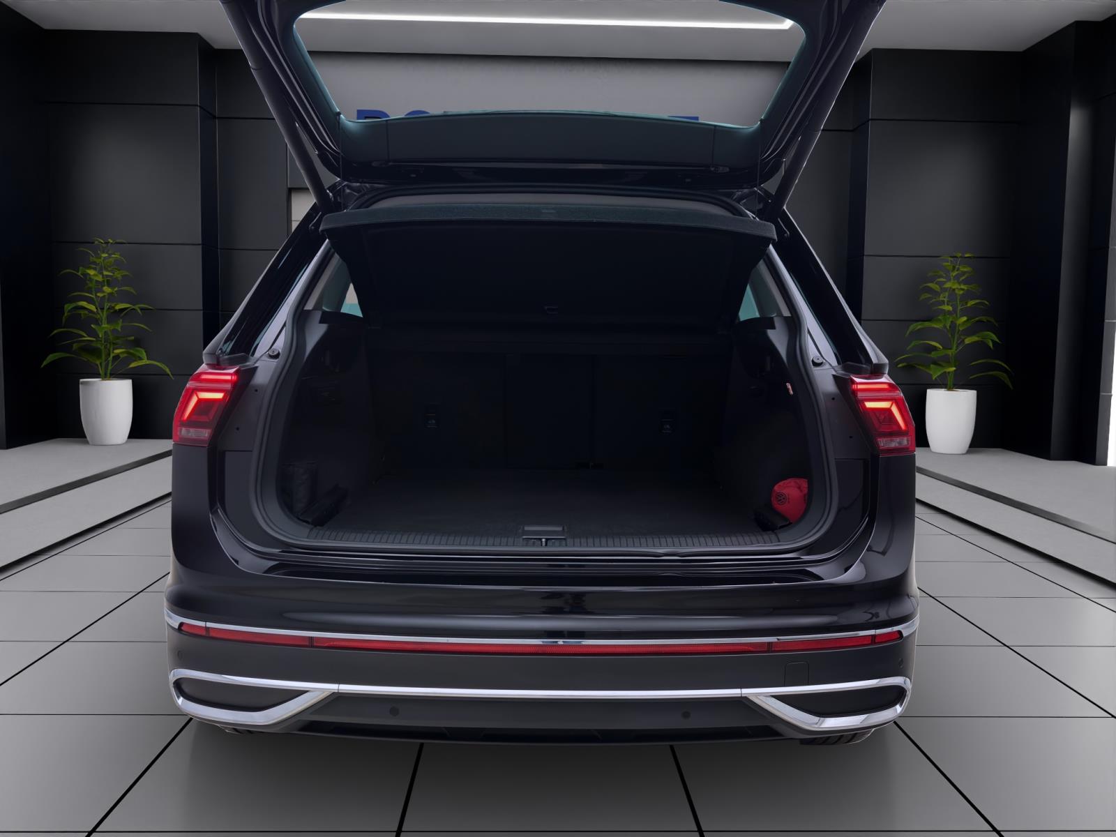 Volkswagen Tiguan 1.5 TSI DSG ELEGANCE STANDHZG ACC DCC NAVI