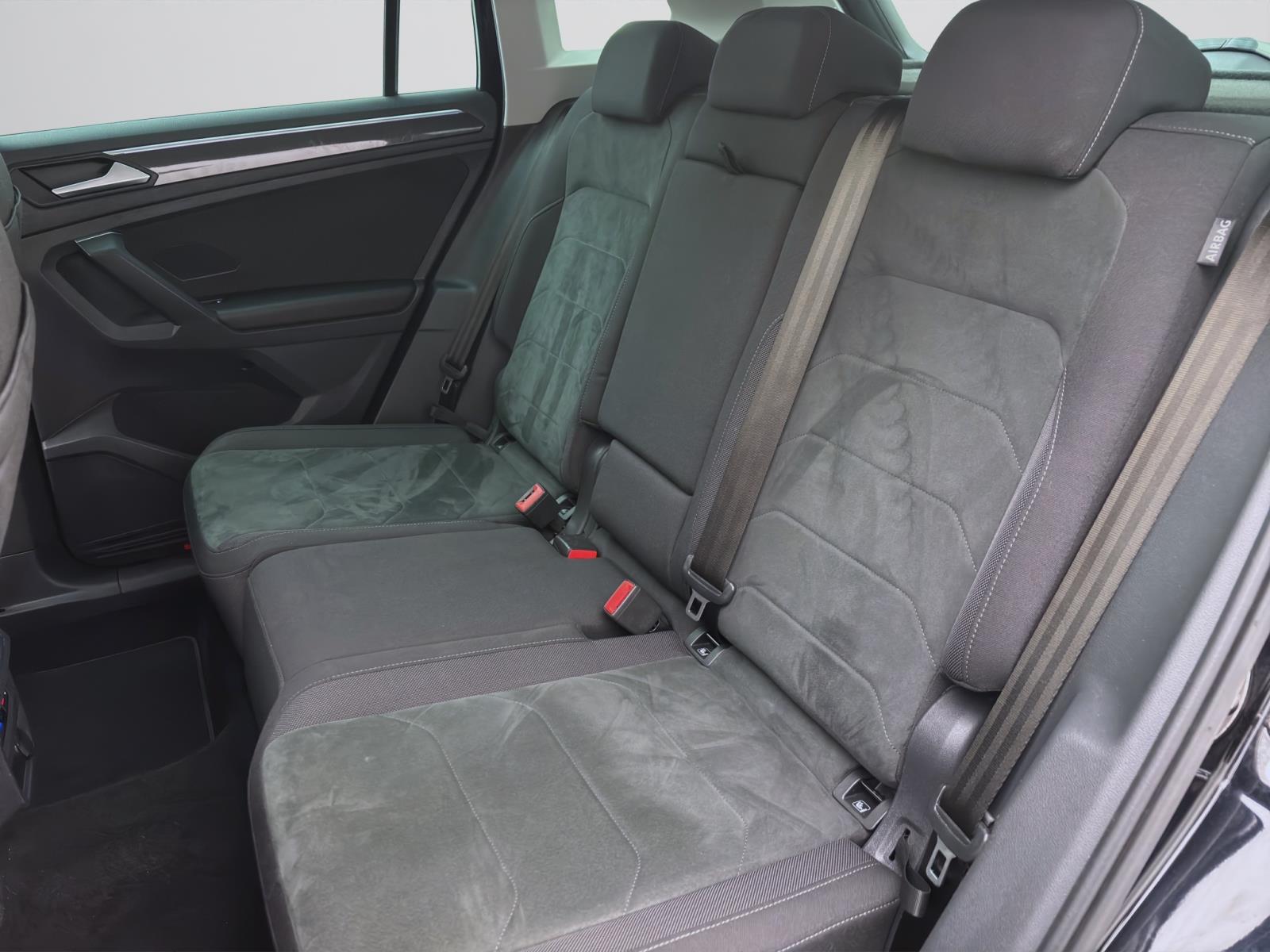Volkswagen Tiguan 1.5 TSI DSG ELEGANCE STANDHZG ACC DCC NAVI