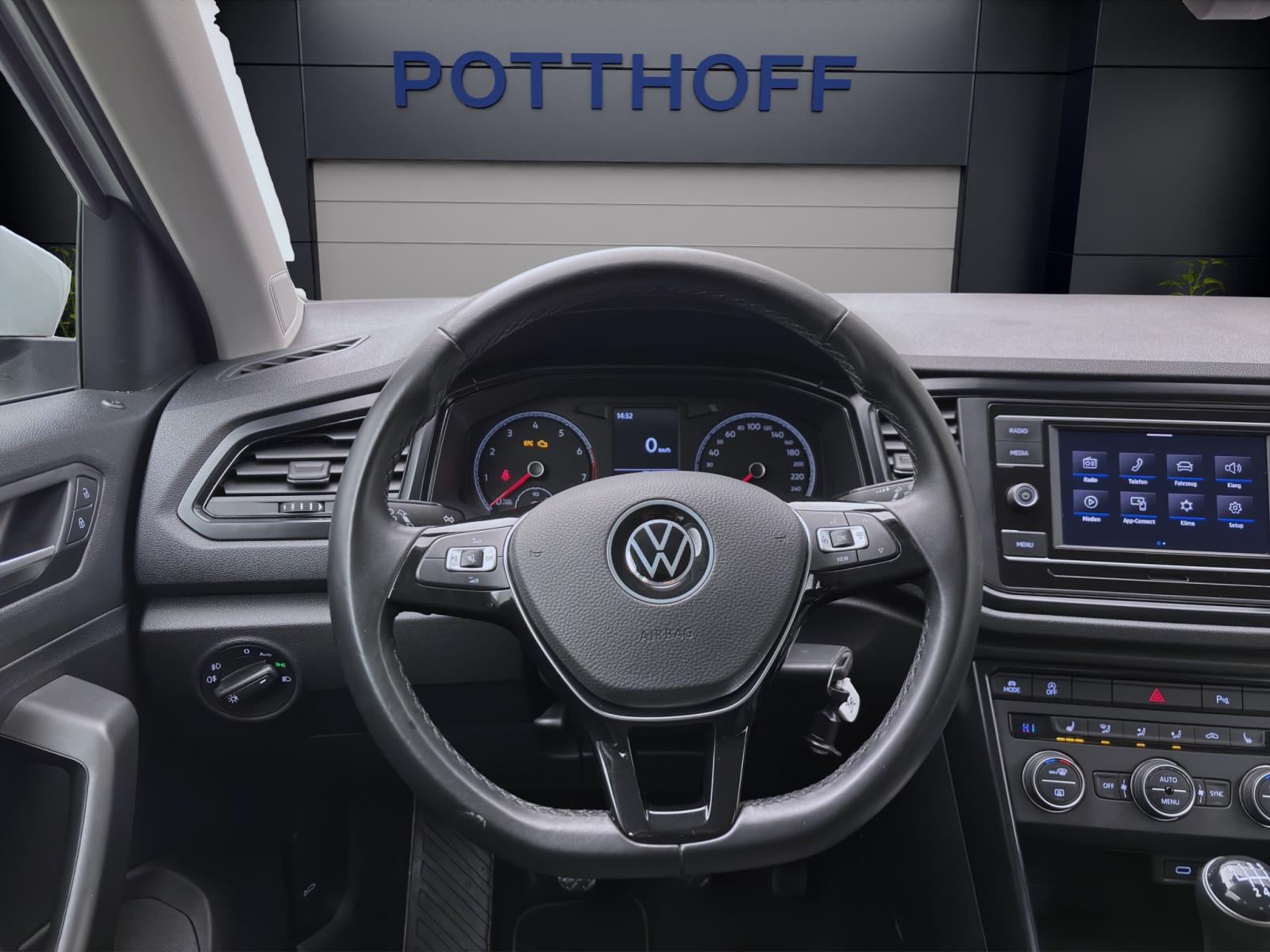 Volkswagen T-Roc 1.0 TSI PDC SITZHZG APPCONNECT