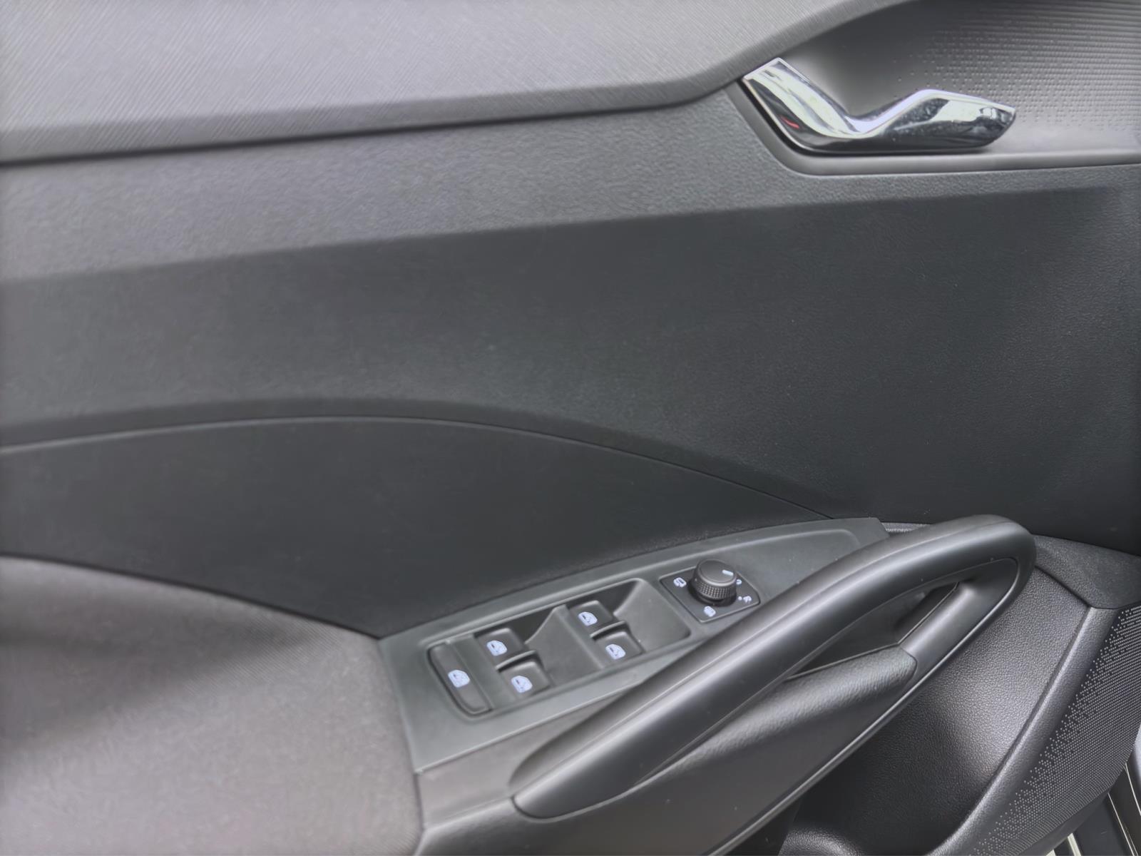Skoda Fabia 1.0 TSI SELECTION NAV PDC KAM WINTER-P. LICHT&SICHT-P.